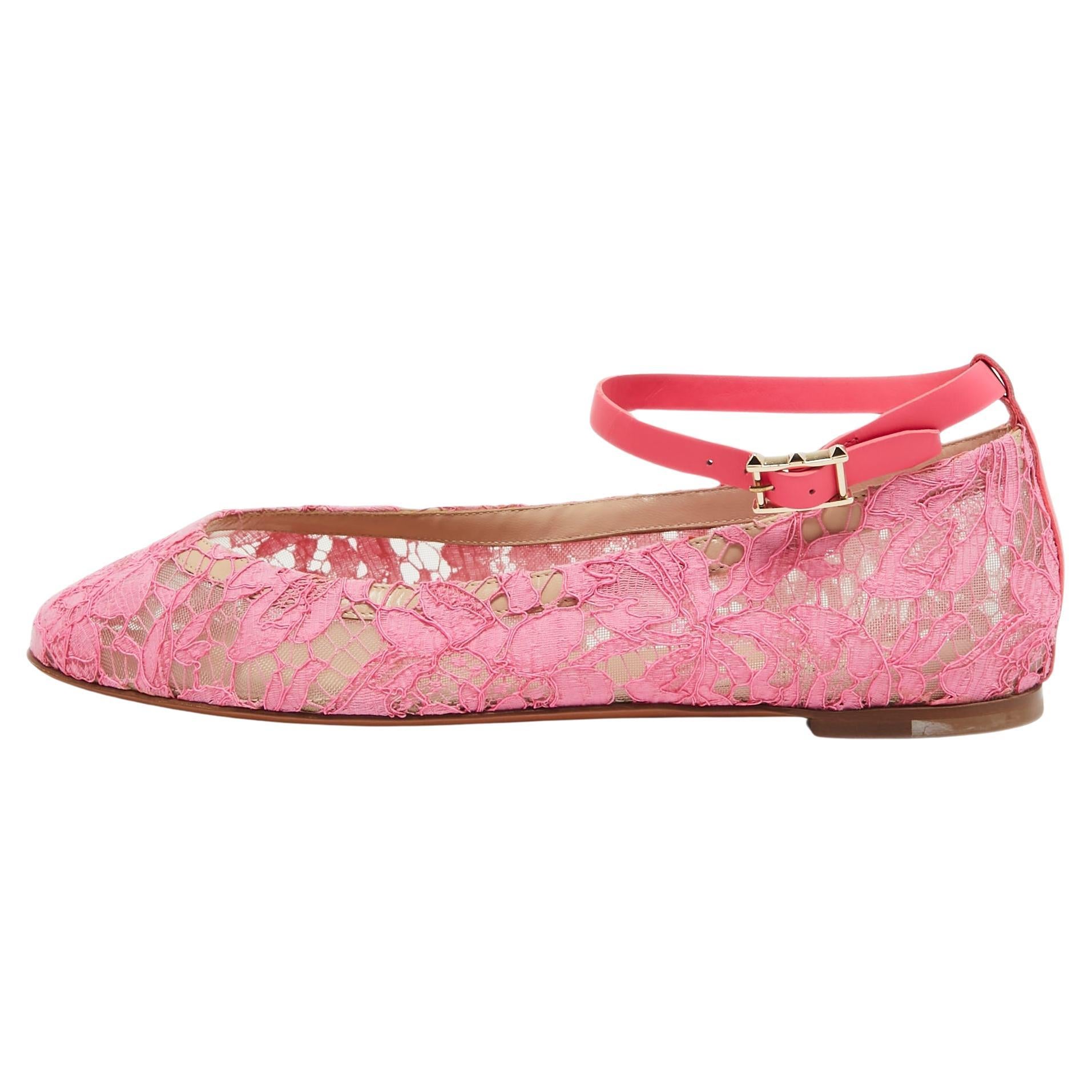 Valentino Pink Lace and Leather Ankle Wrap Ballet Flats Size 40 For Sale
