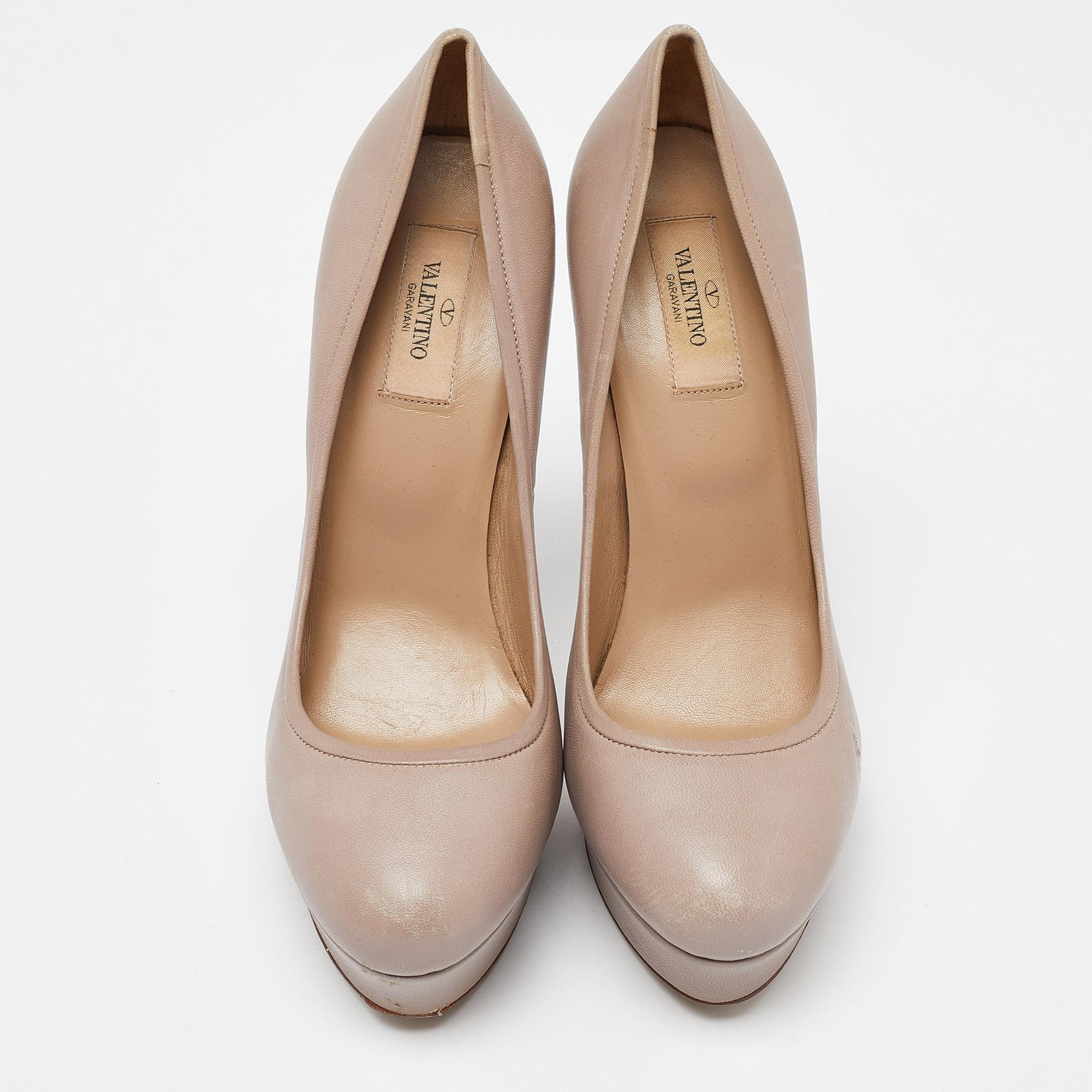 Brown Valentino Pink Leather Platform Round Toe Pumps Size 40 For Sale