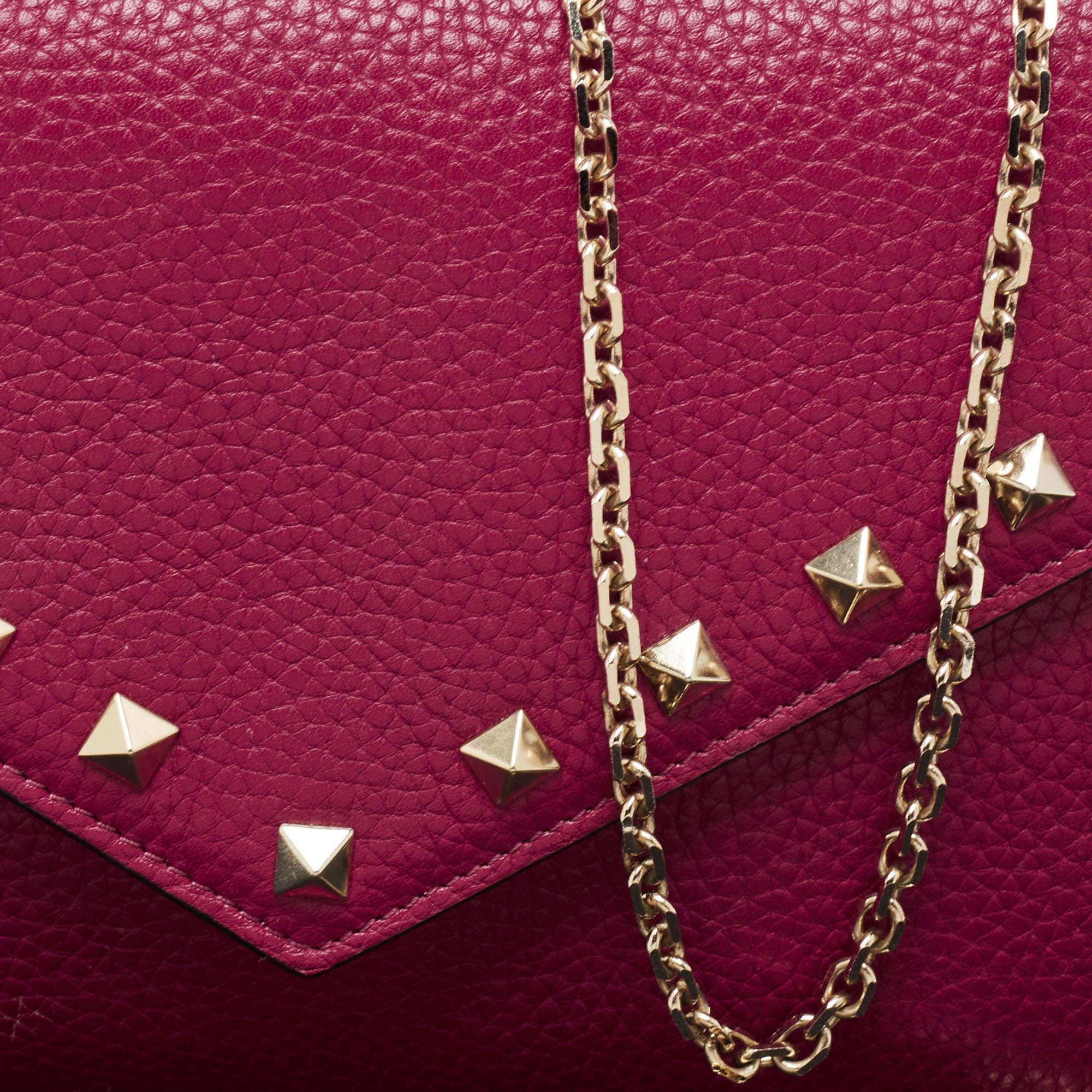 Valentino Pink Leather Rockstud Envelope Wallet on Chain For Sale 6