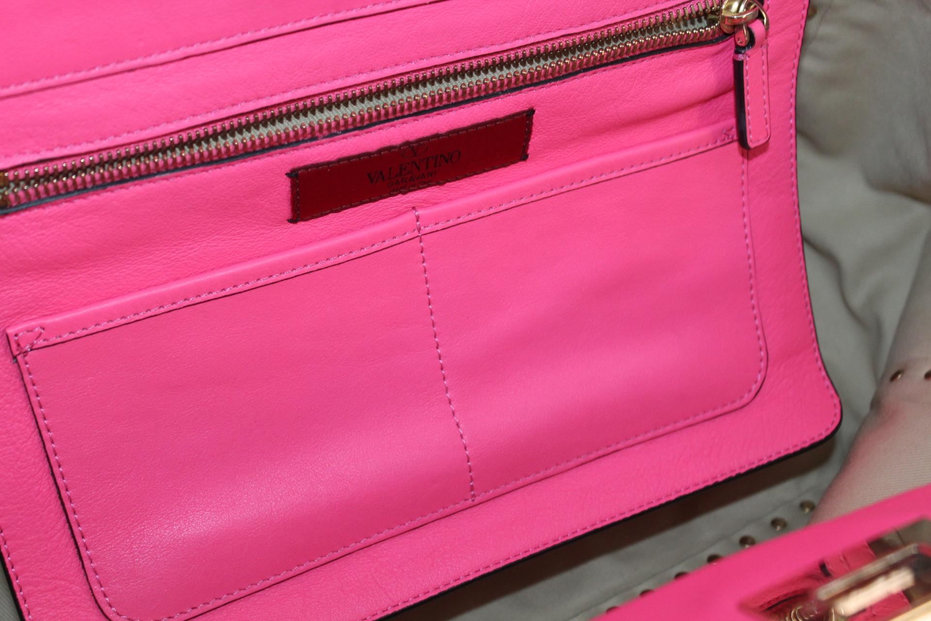Women's Valentino Pink Leather Rockstud Trapeze Shoulder Bag 