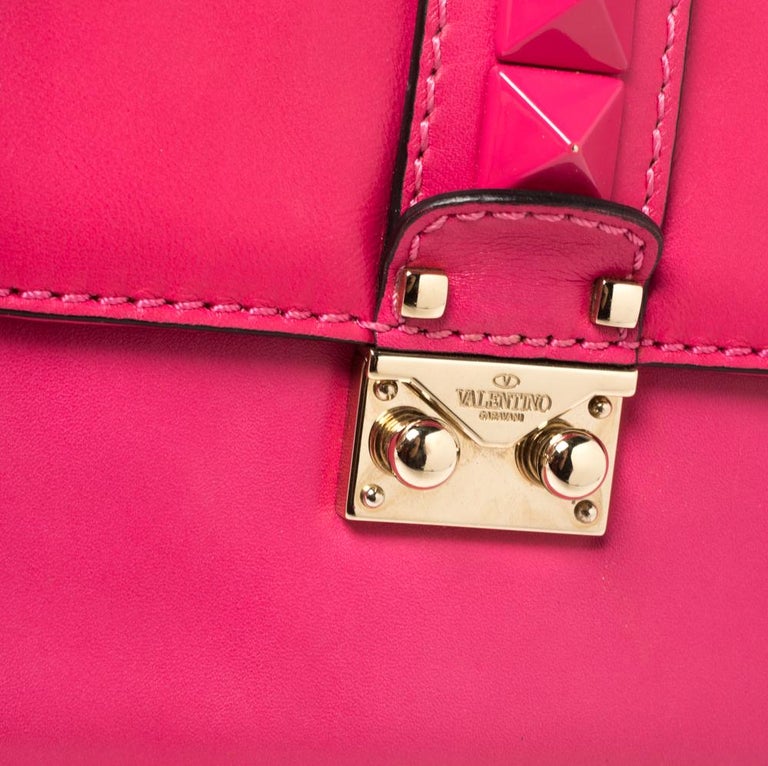 Valentino Rockstud Glam Lock Leather Crossbody Bag (SHG-29325) – LuxeDH