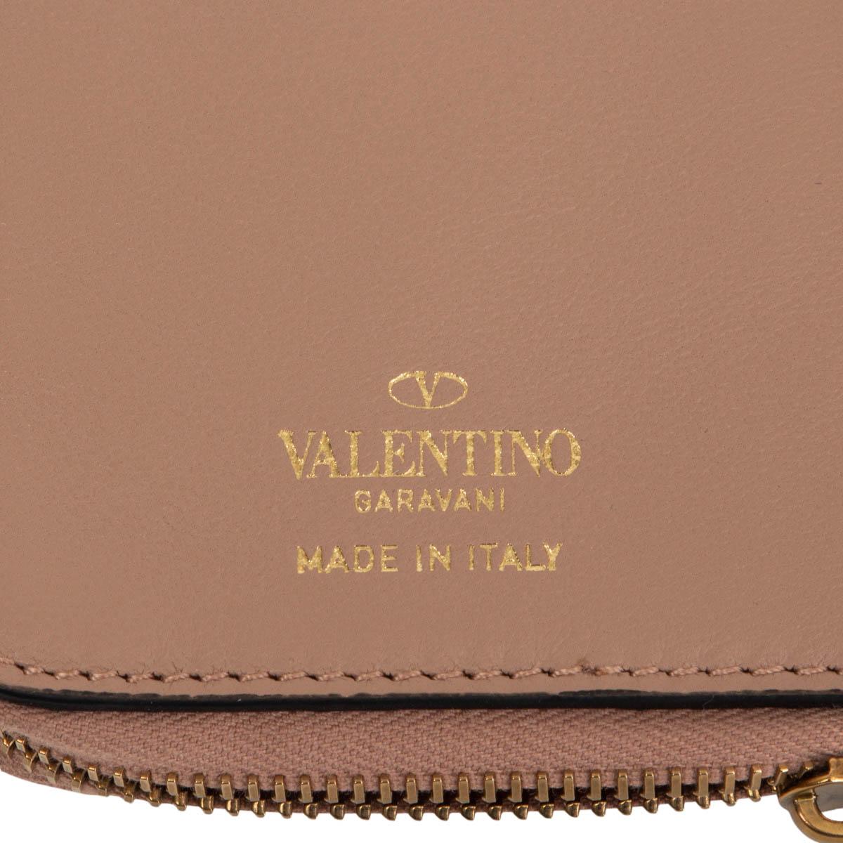 VALENTINO pink leather VLOGO ZIP Wallet Rose Cannelle In Excellent Condition In Zürich, CH
