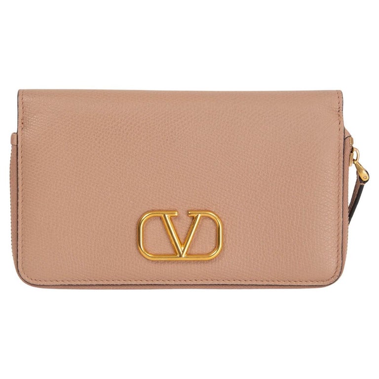 VALENTINO pink leather VLOGO ZIP Wallet Rose Cannelle For Sale at 1stDibs | valentino rose cannelle bag, rose cannelle valentino, cannelle