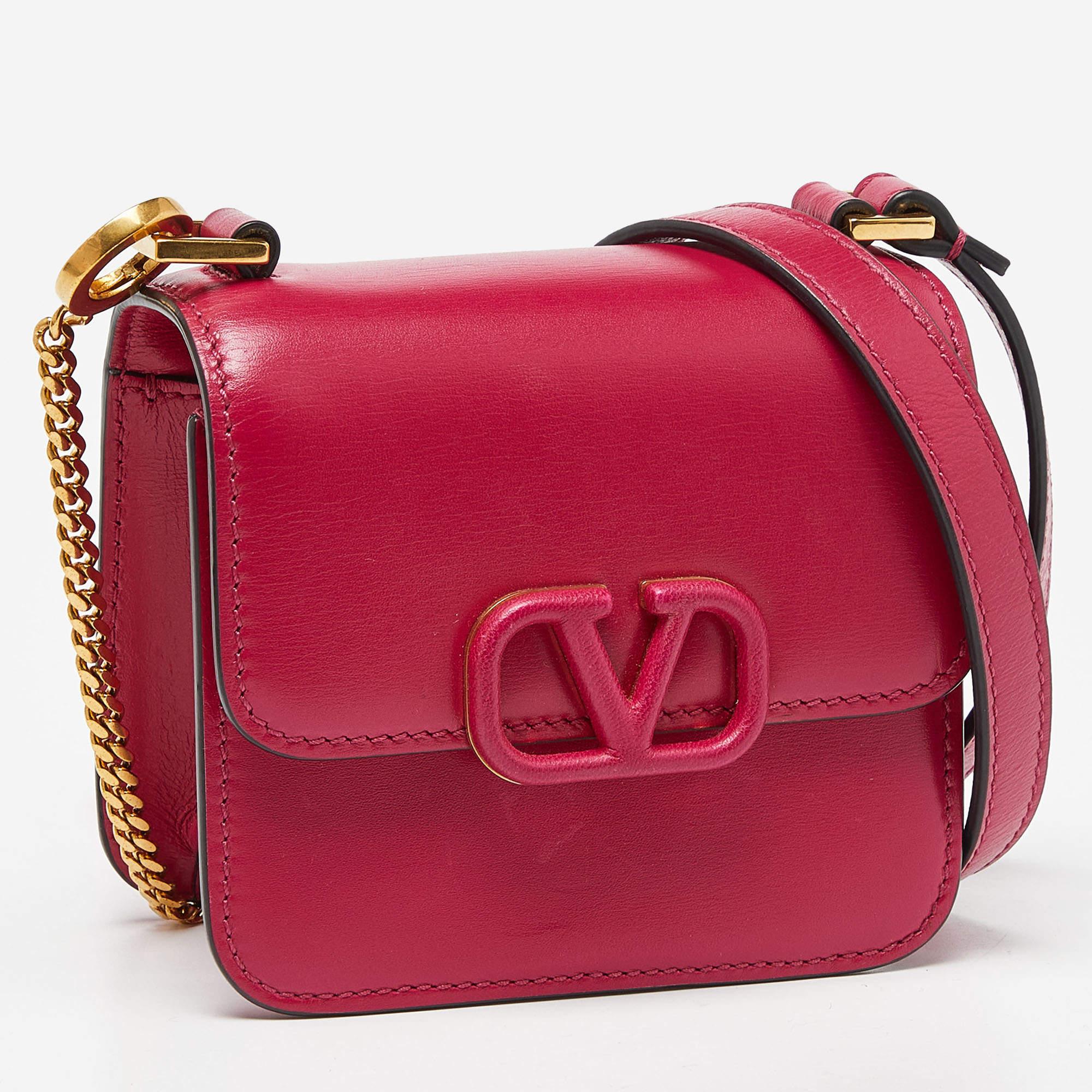 Valentino Pink Leather VSling Crossbody Bag In Good Condition In Dubai, Al Qouz 2