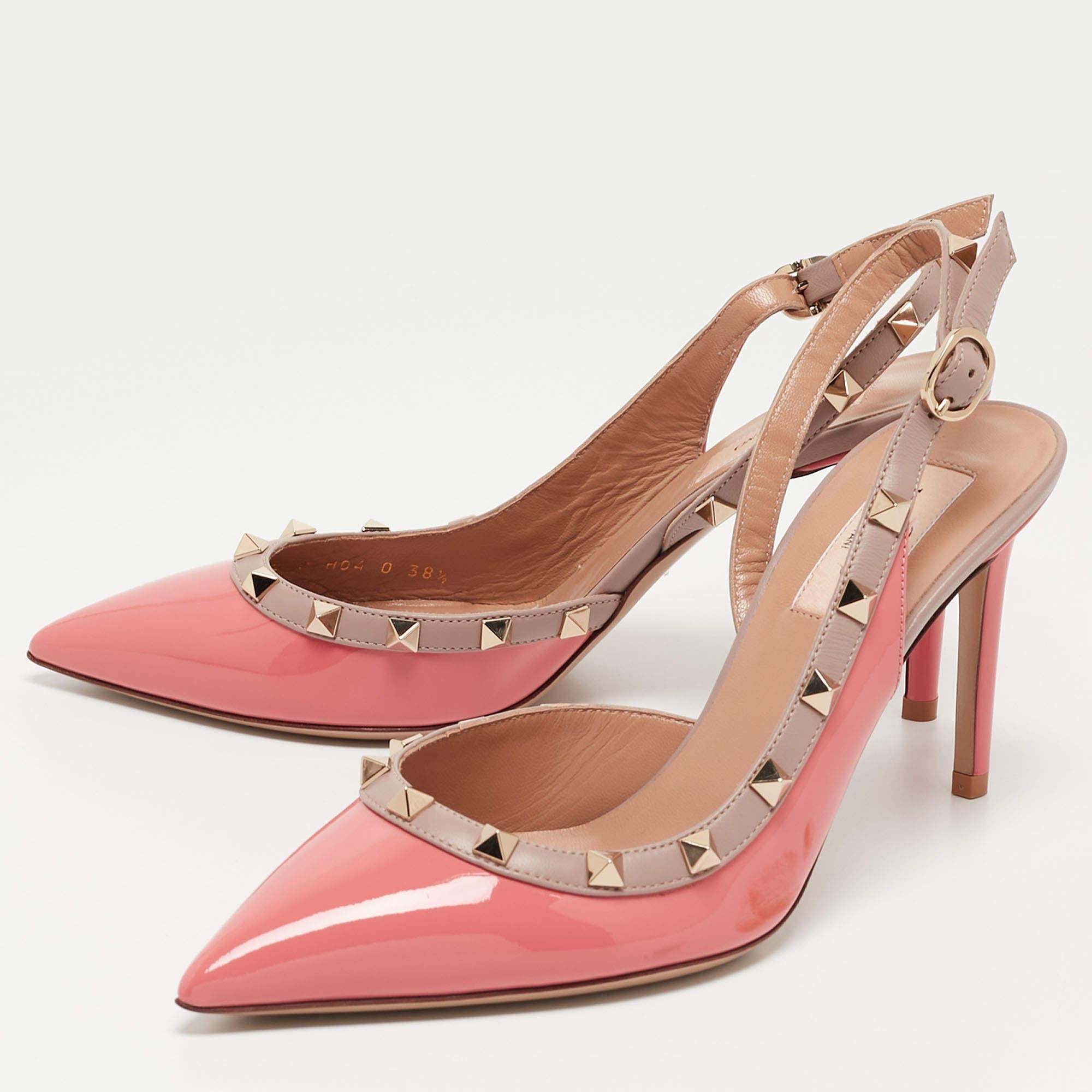 Valentino Pink Patent and Leather Rockstud Slingback Pumps Size 38.5 In Excellent Condition In Dubai, Al Qouz 2
