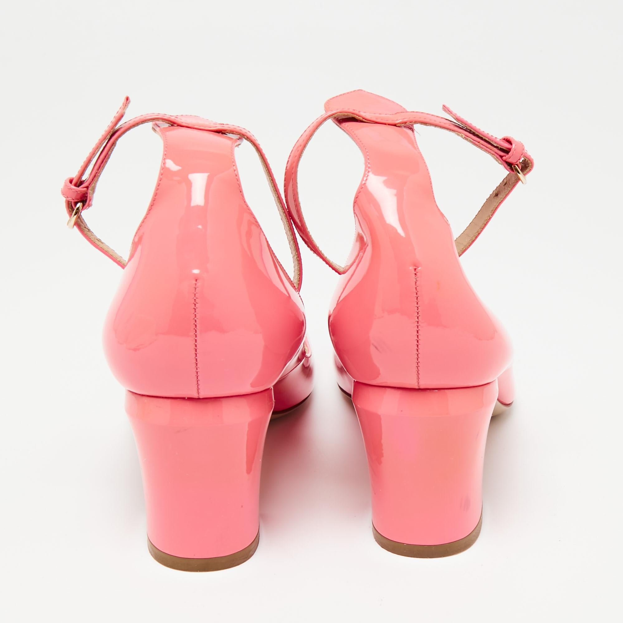 Valentino Pink Patent Leather Tango Ankle Strap Pumps Size 39 In Good Condition In Dubai, Al Qouz 2