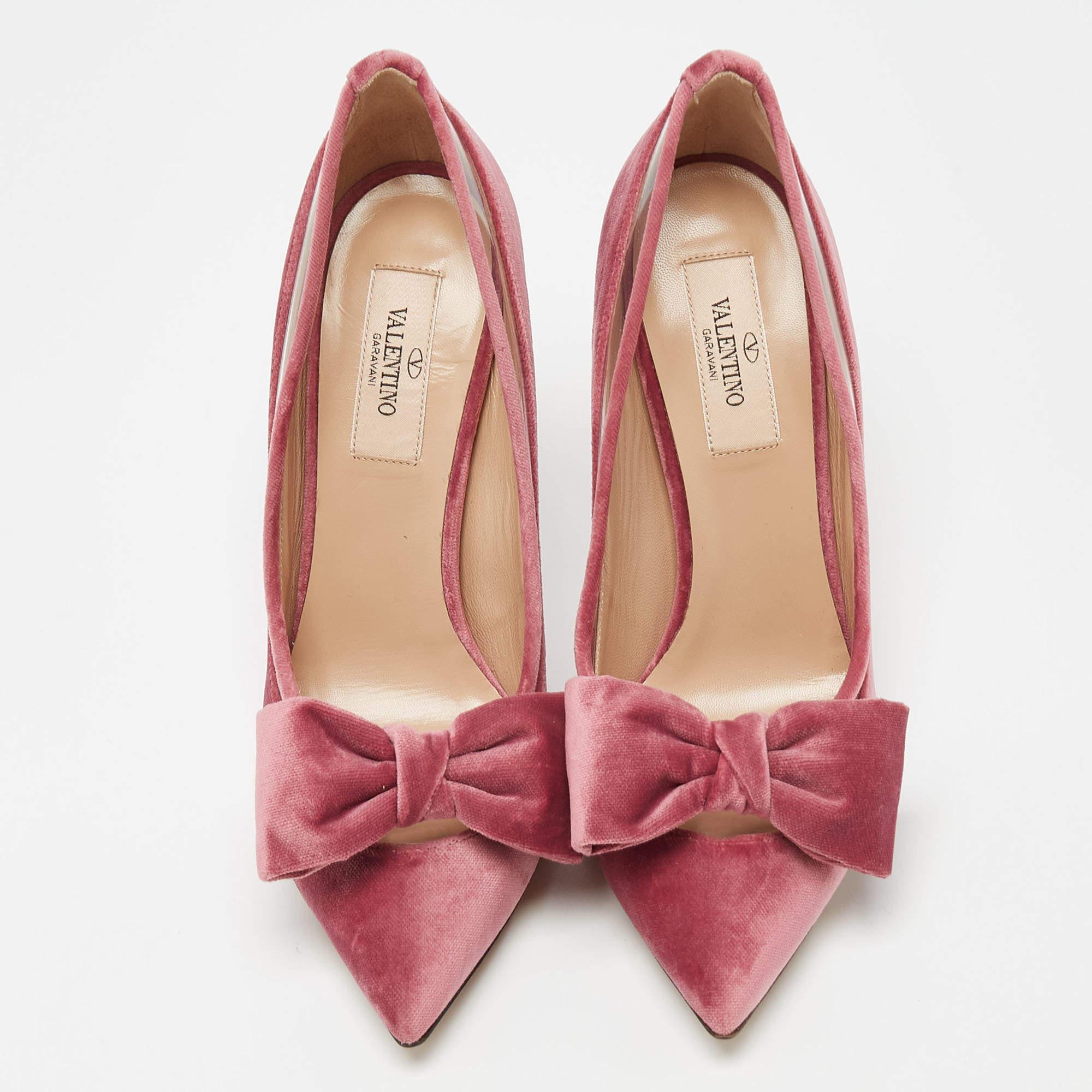 Valentino Pink PVC And Velvet Dollybow Pointed Toe Pumps  In New Condition In Dubai, Al Qouz 2