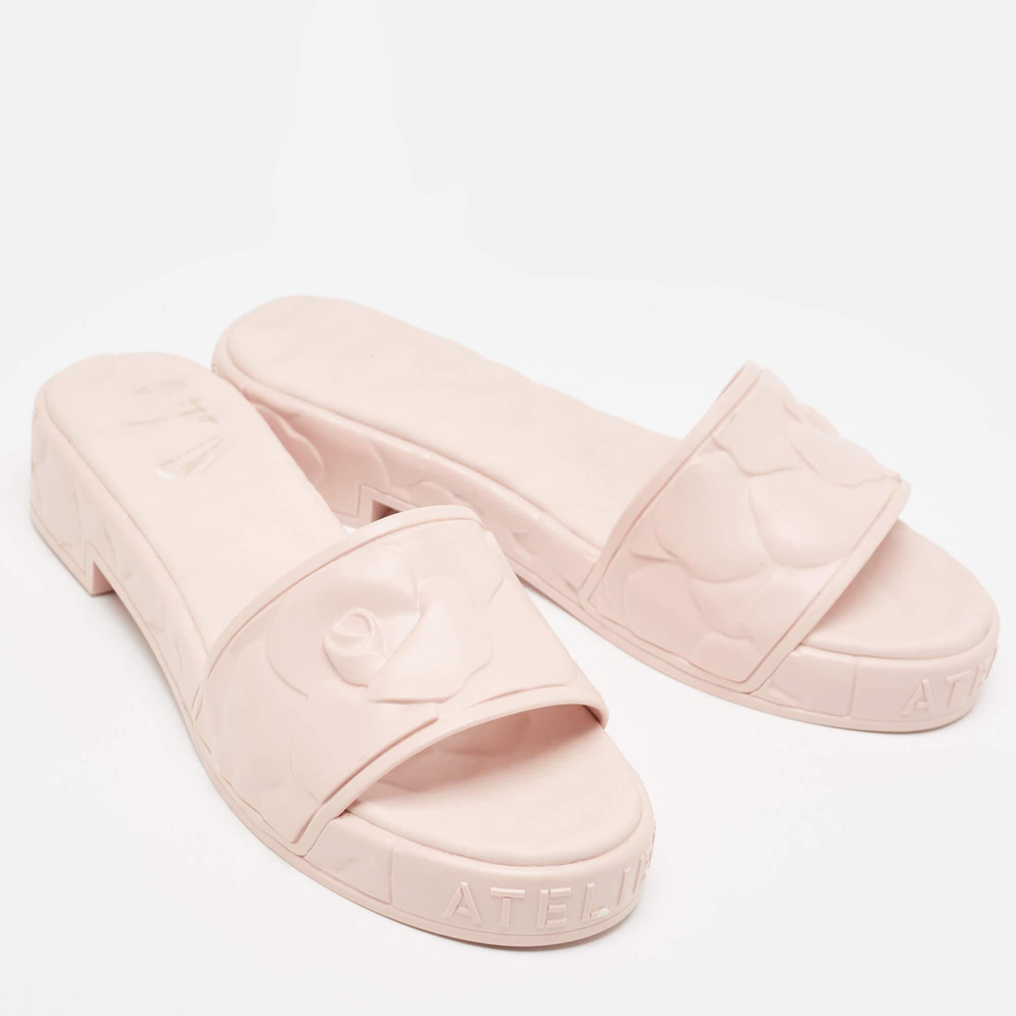 Women's Valentino Pink Rubber Rose Atelier Slide Sandals Size 42