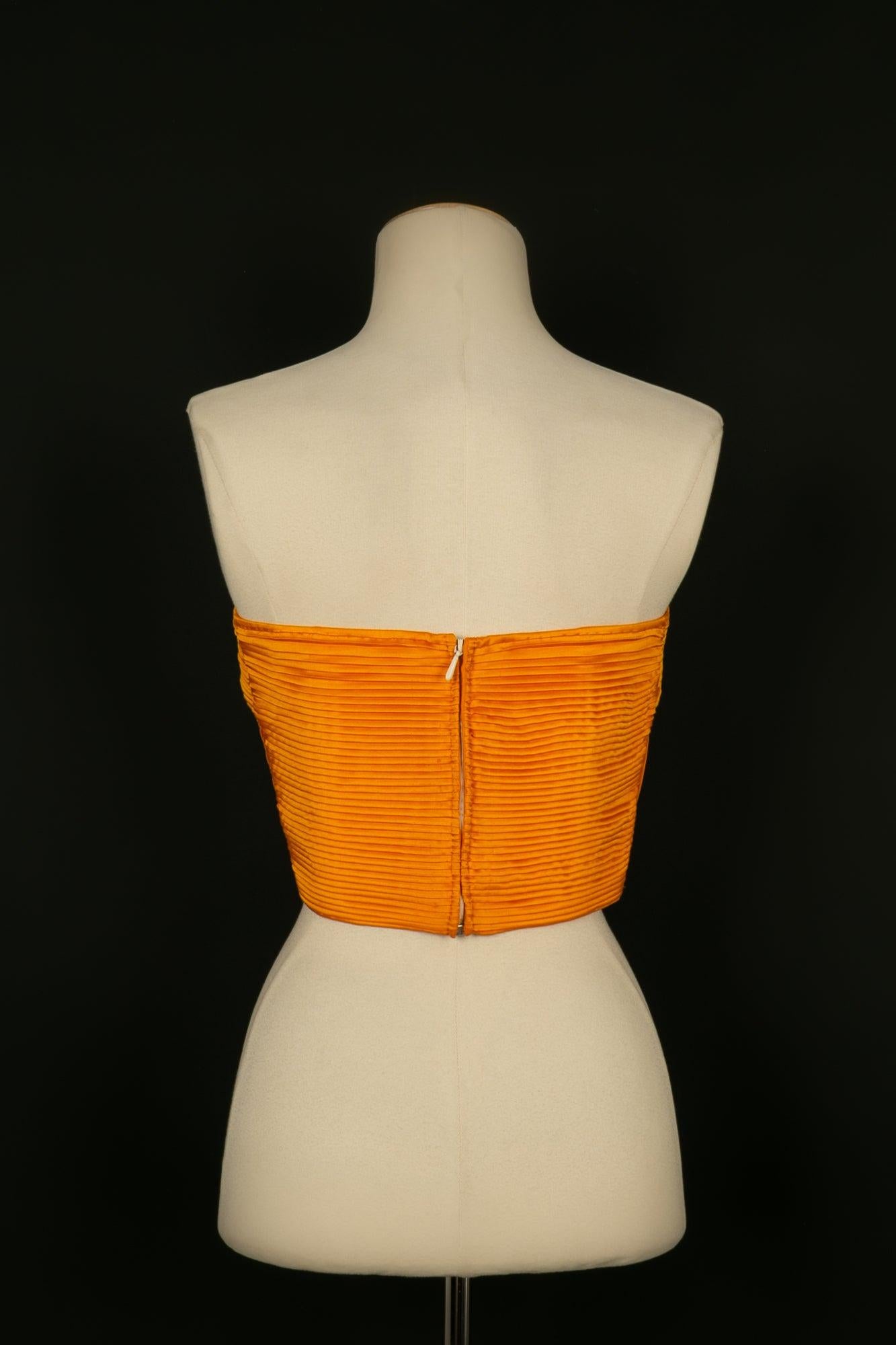 Valentino Pleated Bustier Top in Orange Silk In Excellent Condition For Sale In SAINT-OUEN-SUR-SEINE, FR