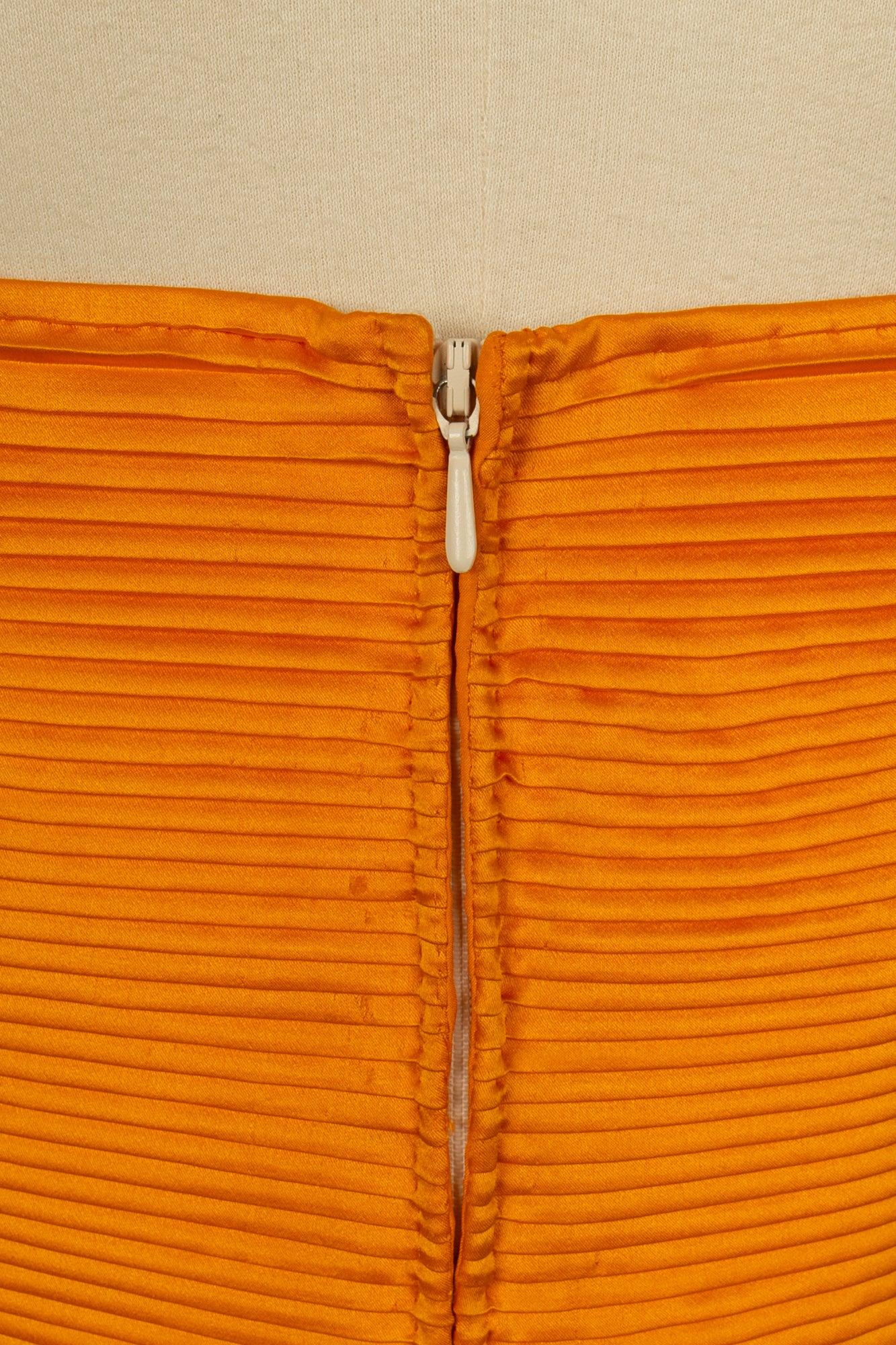 Valentino plissiertes Bustier-Top aus orangefarbener Seide im Angebot 2