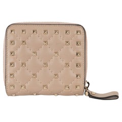 VALENTINO Poudre Brieftasche aus nacktem Leder ROCKSTUD SPIKE COMPACT