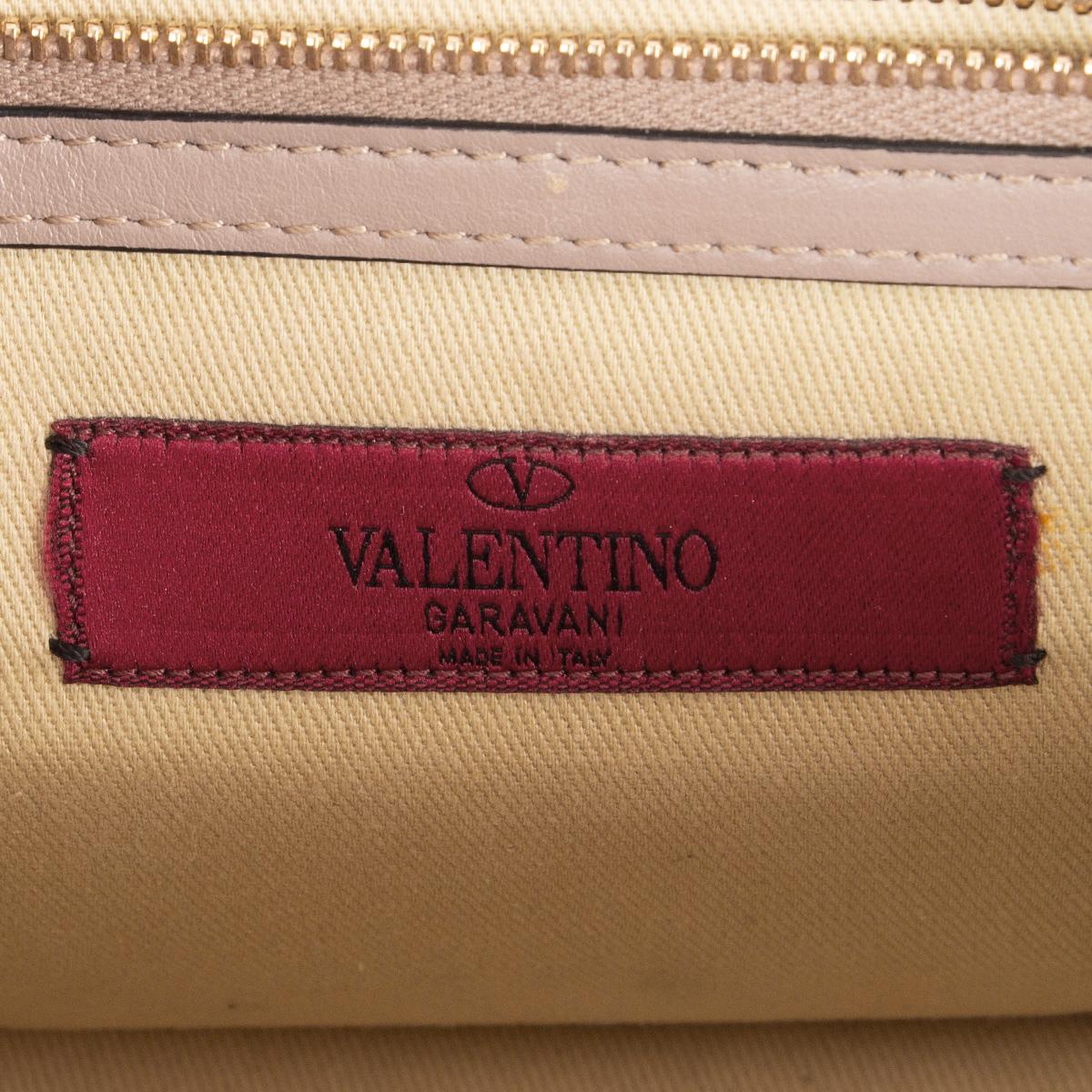 Beige VALENTINO powder pink leather ROCKSTUD GLAM LOCK MEDIUM Shoulder Bag For Sale