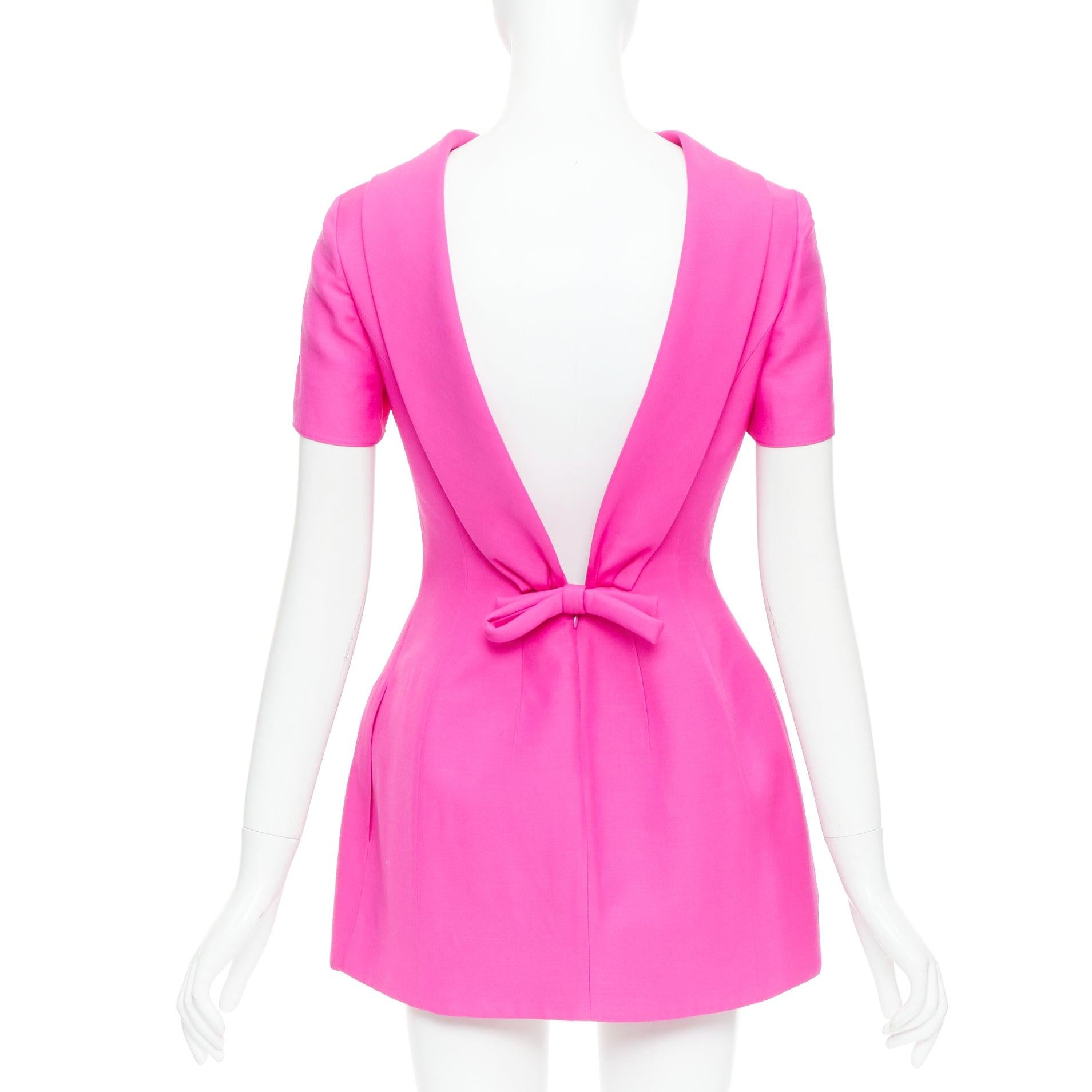 VALENTINO PPink 2022 pink virgin wool silk dipped bow back mini dress IT38 XS
Reference: AAWC/A01444
Brand: Valentino
Designer: Pier Paolo Piccioli
Collection: 2022
Material: Virgin Wool, Silk
Color: Pink
Pattern: Solid
Closure: Zip
Lining: Pink