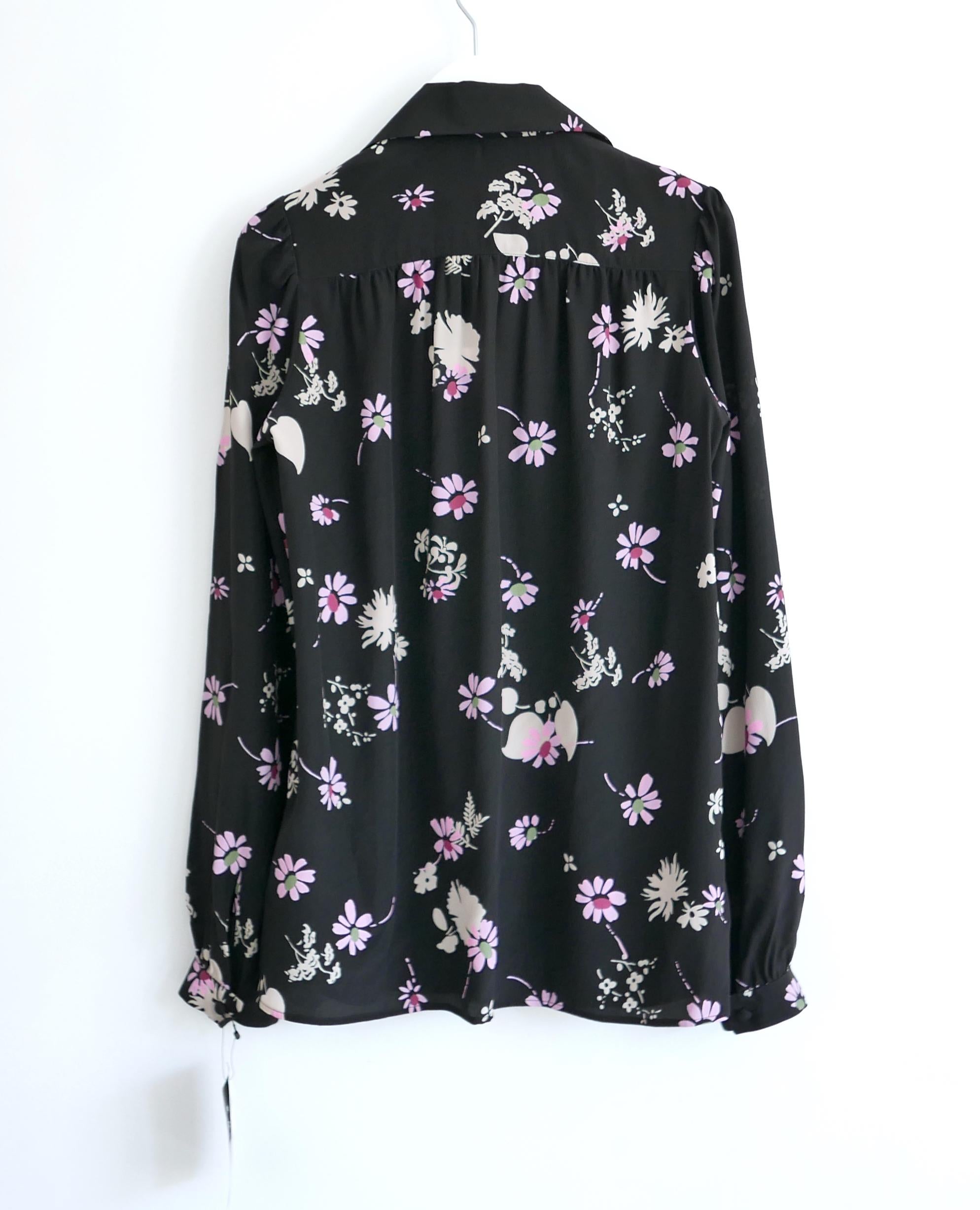 Valentino Pre-Fall 2017 Floral Silk Blouse In New Condition For Sale In London, GB