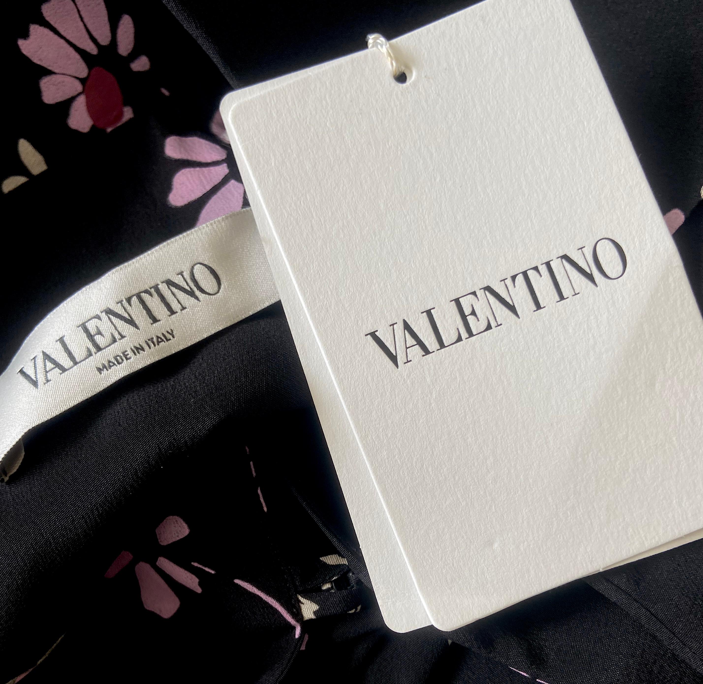 Valentino Pre-Fall 2017 Floral Silk Blouse For Sale 1
