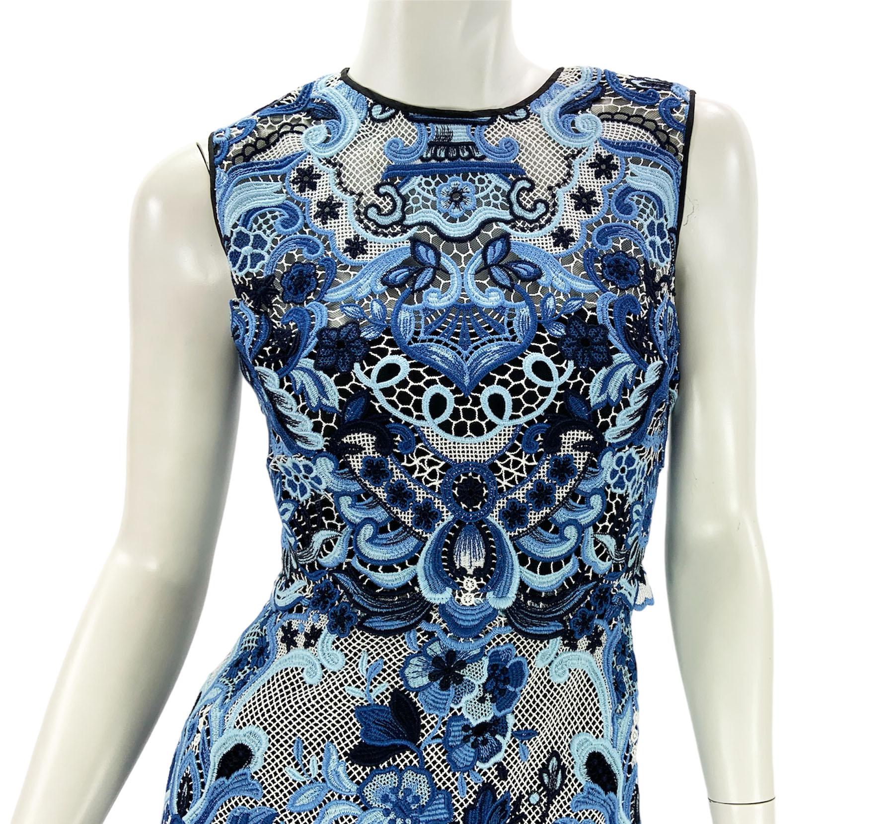 Valentino Pure Porcelain Collection Delftware Blue Floral Guipure Lace  Dress 4 For Sale 6
