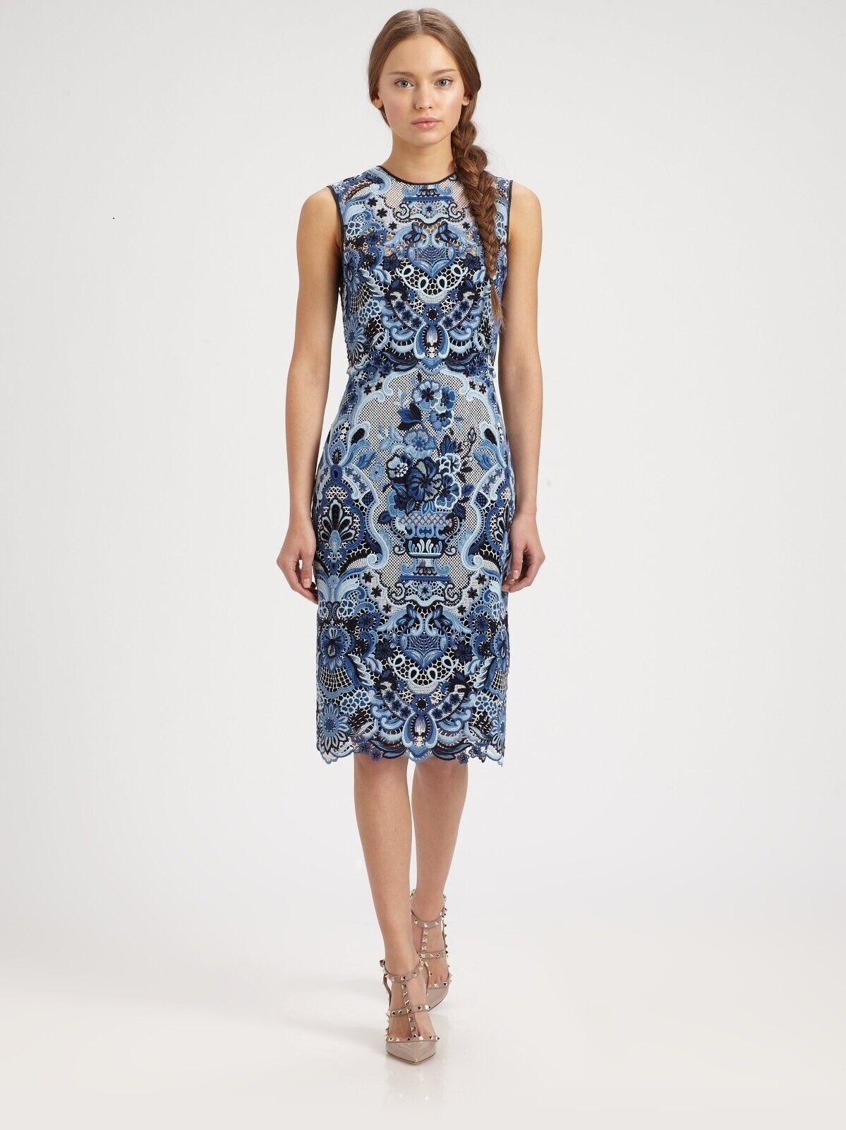 Valentino Pure Porcelain Collection Delftware Blue Floral Guipure Lace  Dress 4 For Sale 1