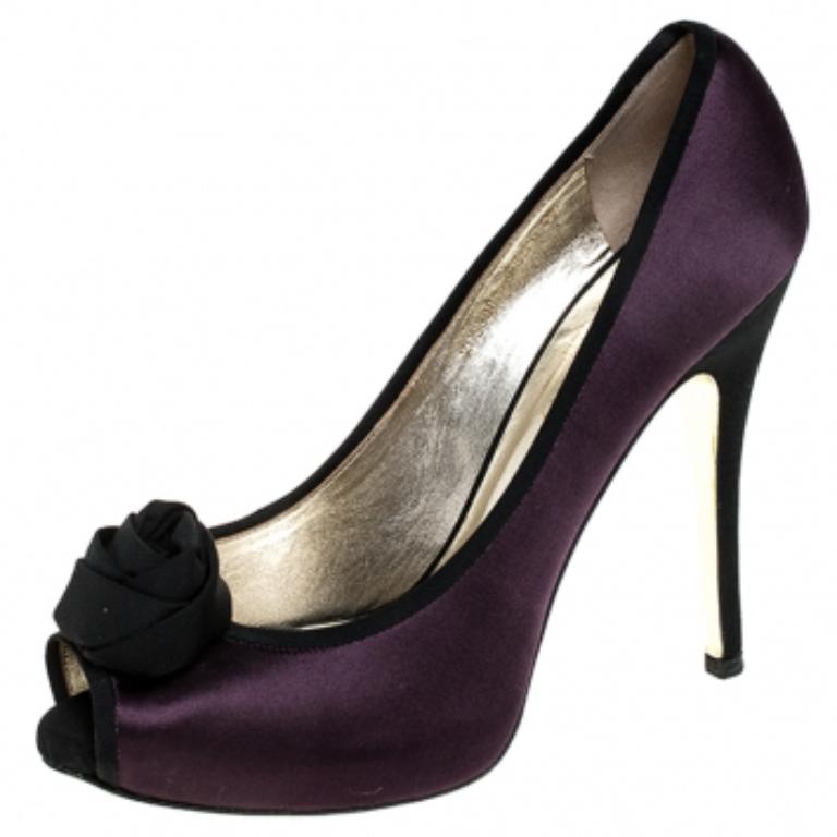 De las mujeres Valentino Purple/Black Two Tone Satin Rosette Peep Toe Platform Pumps Size 40 en venta