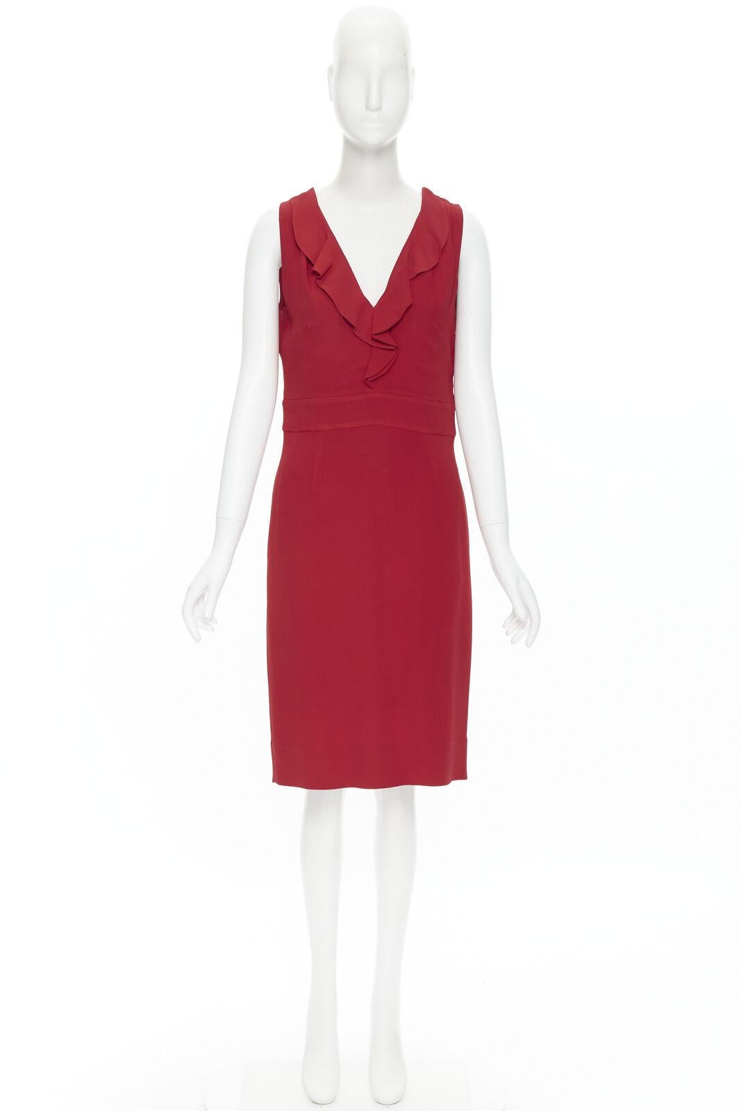 VALENTINO red crepe ruffle plunge neck sheath cocktail dress IT42 M For Sale 7