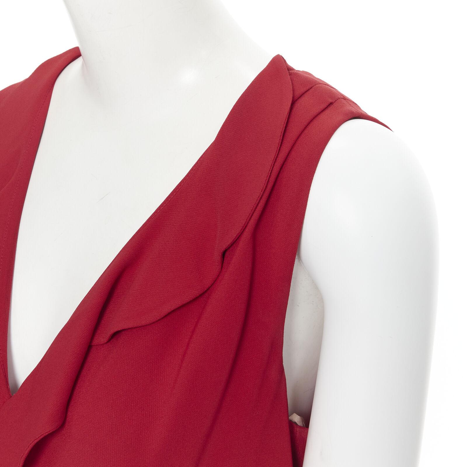 VALENTINO red crepe ruffle plunge neck sheath cocktail dress IT42 M For Sale 3
