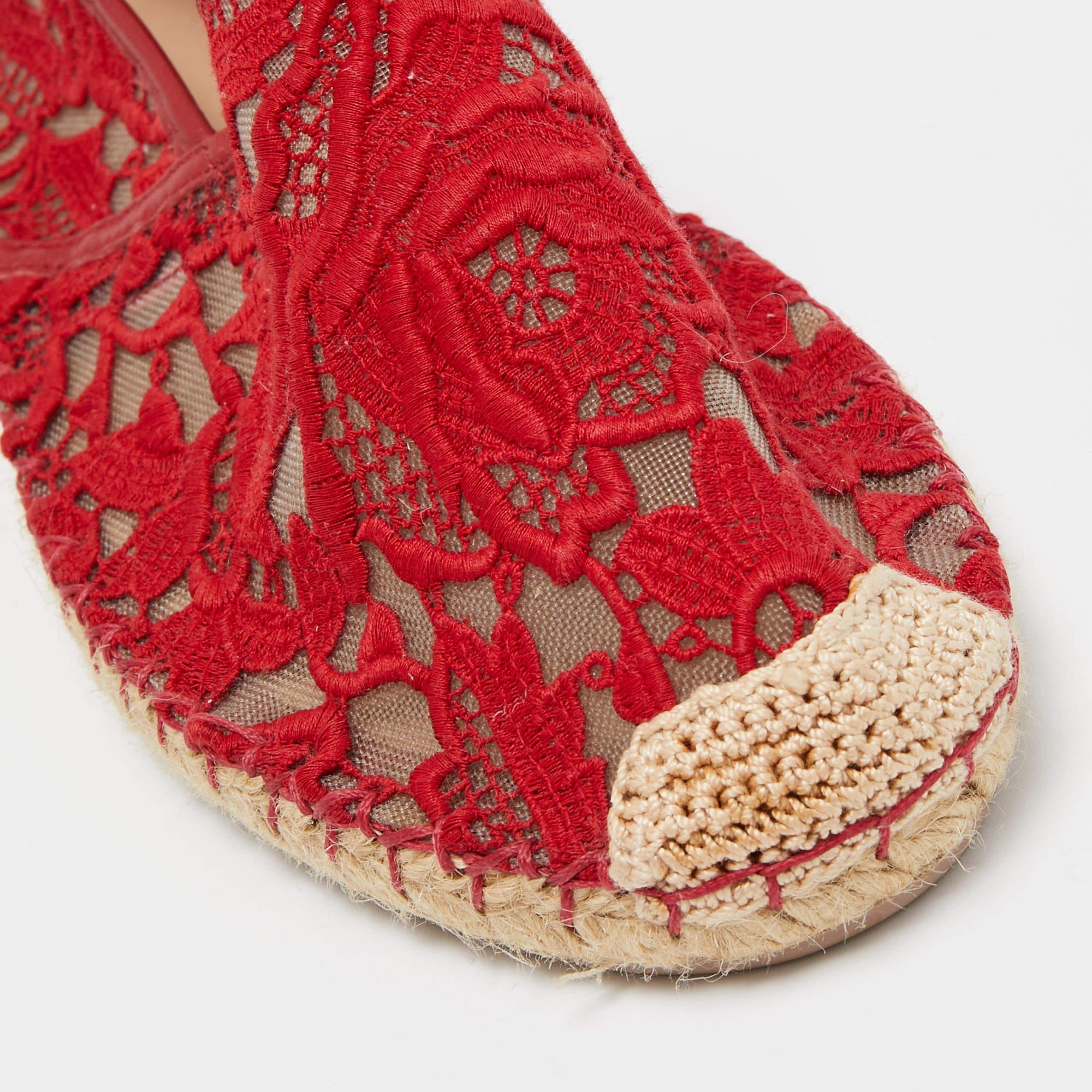 Valentino Red Floral Lace Espadrille Flats Size 39 For Sale 2