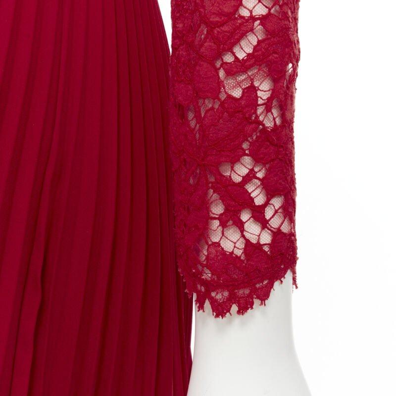 VALENTINO Rotes Cocktailkleid aus geblümter Spitze mit Messerfalten IT38 XS im Angebot 6