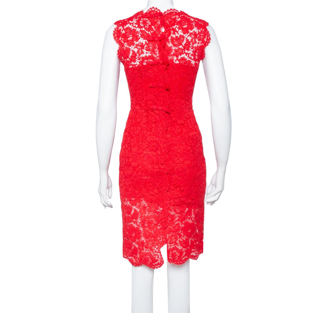 Valentino Red Floral Lace Sleeveless Sheath Dress S In Good Condition In Dubai, Al Qouz 2