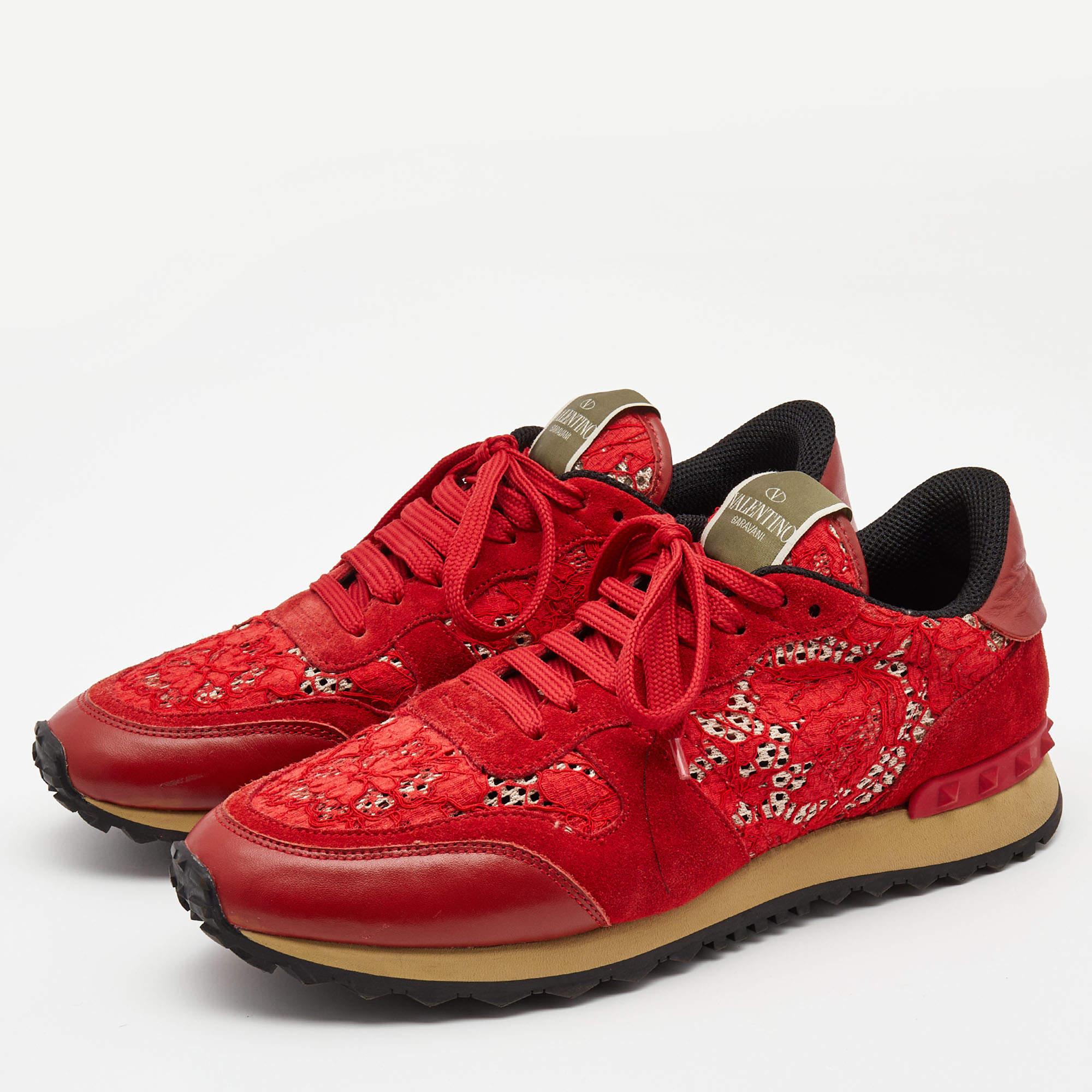 Valentino Red Lace and Suede Rockrunner Low Top Sneakers Size 40 For Sale 4