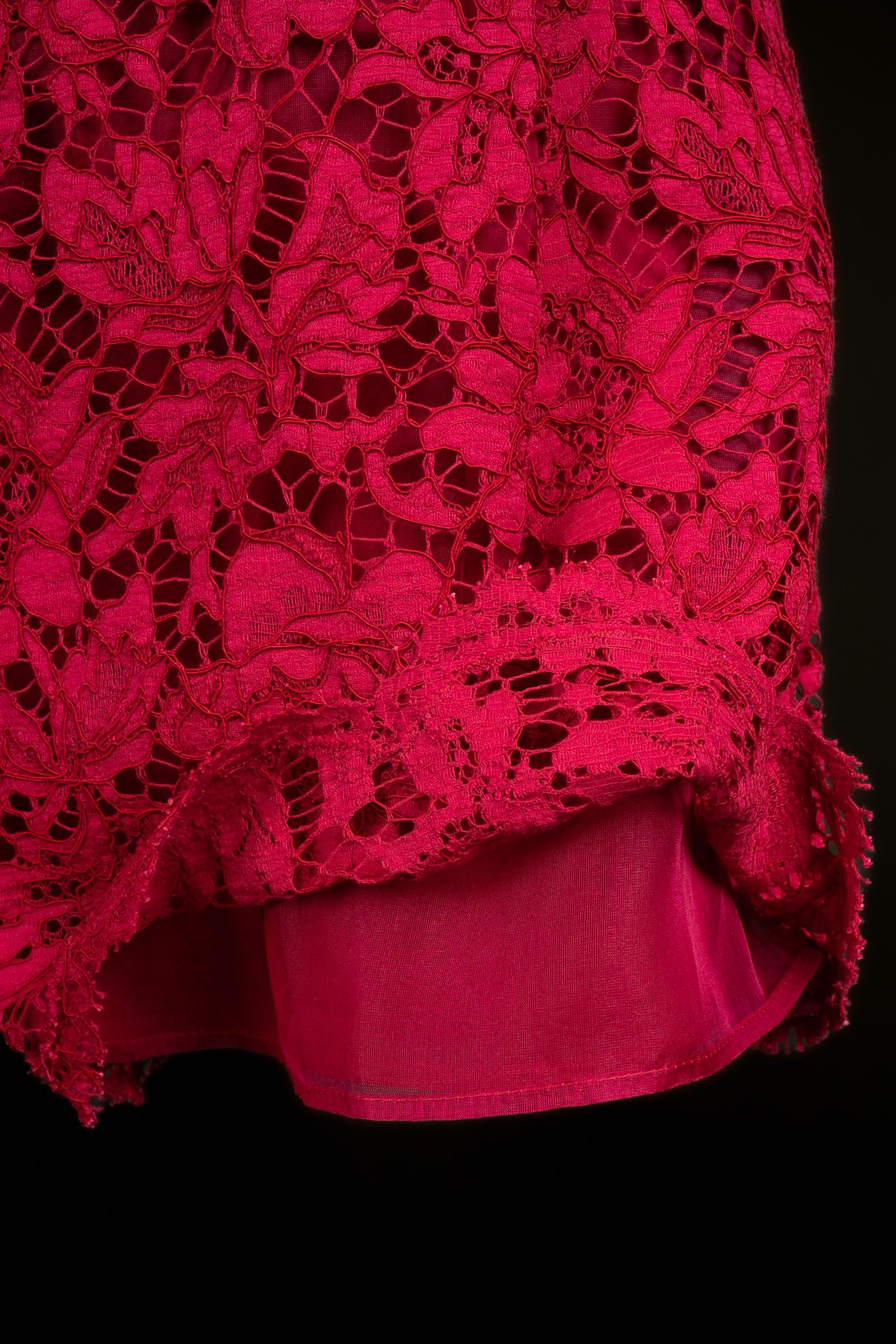 Pantaloncini in pizzo rosso Valentino in vendita 3