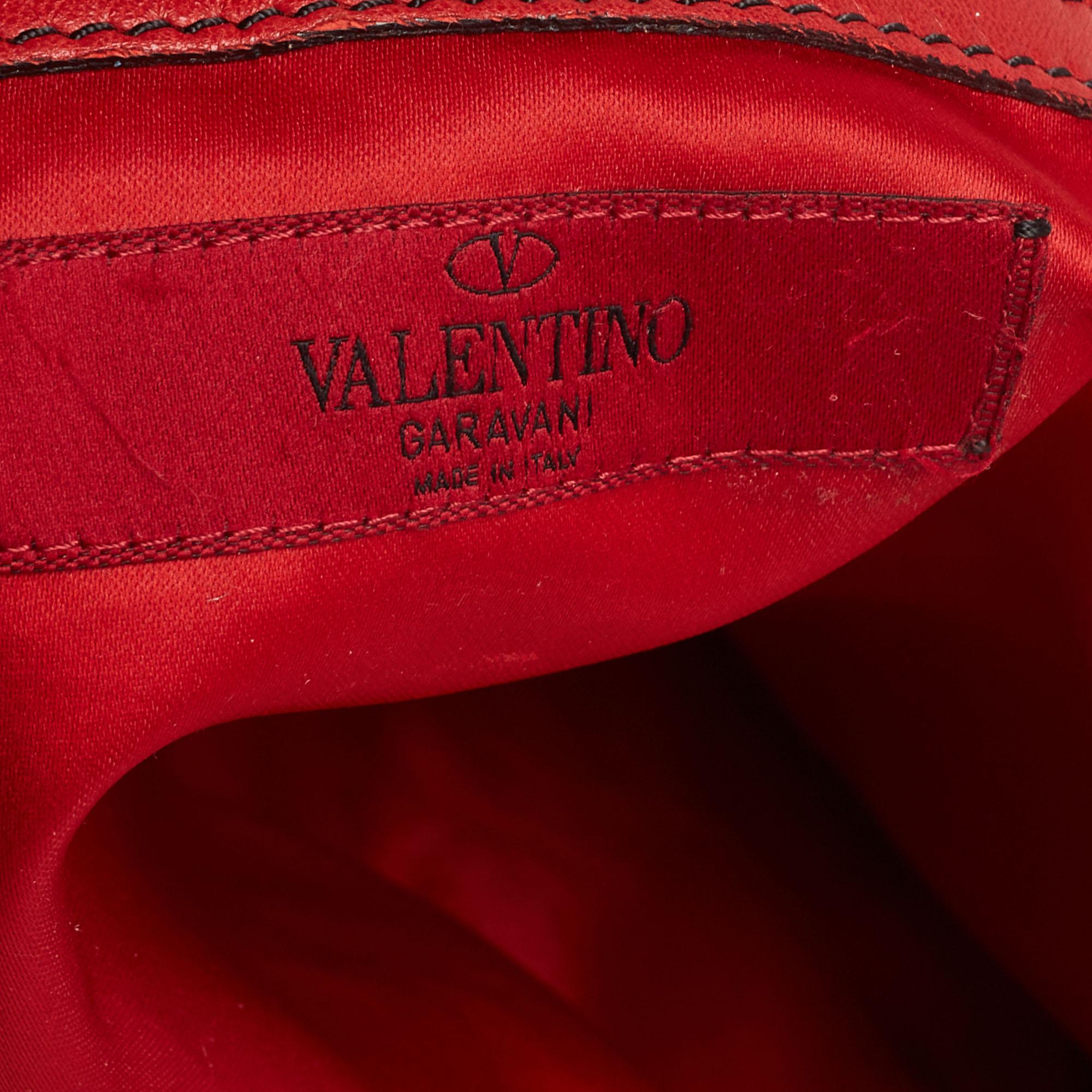 Valentino Red Leather 360 Bow Hobo In Good Condition In Dubai, Al Qouz 2