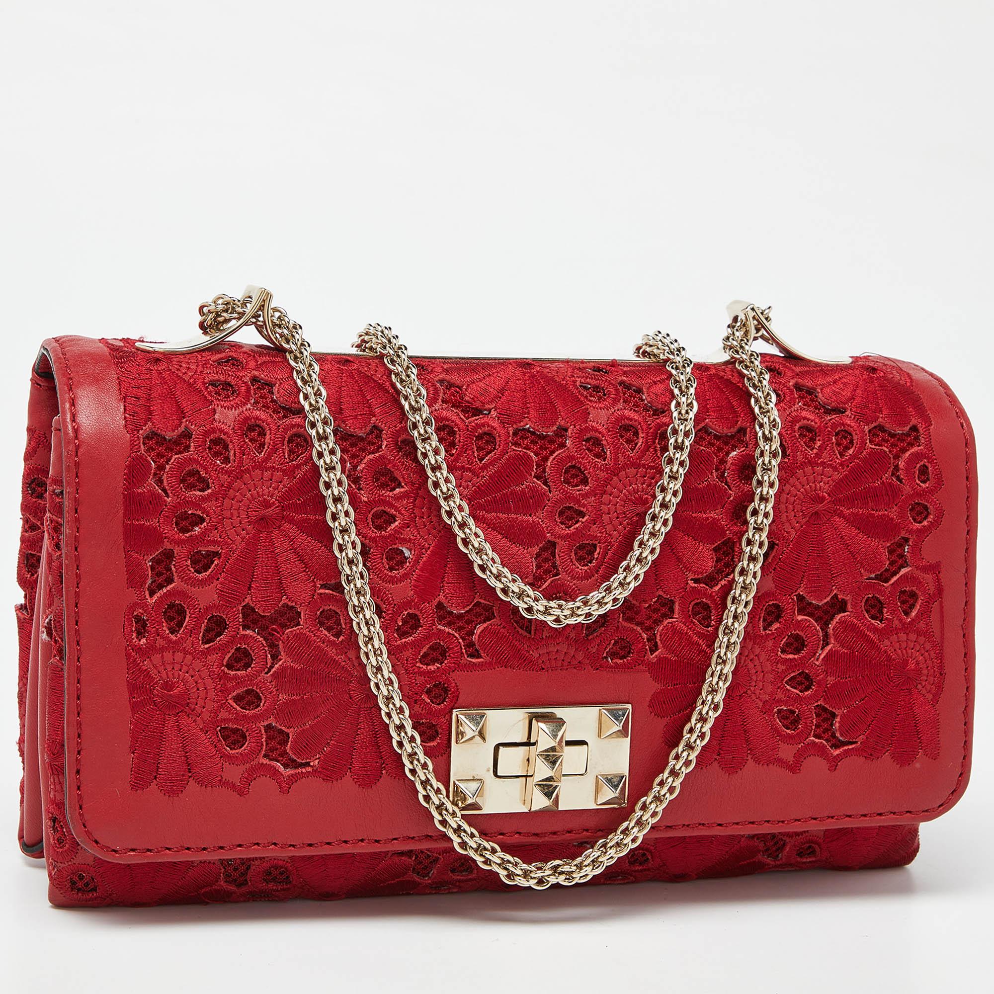 Valentino Red Leather and Lace Va Va Voom Shoulder Bag For Sale 4