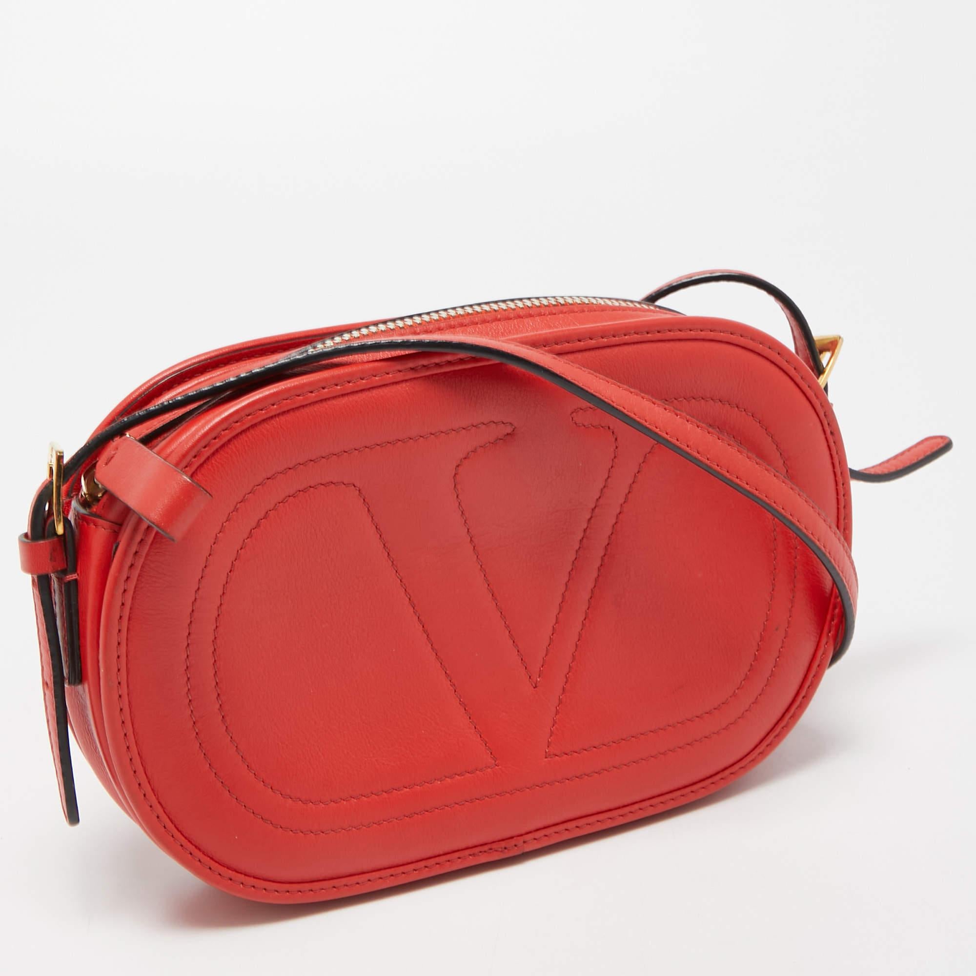 purse with v logo