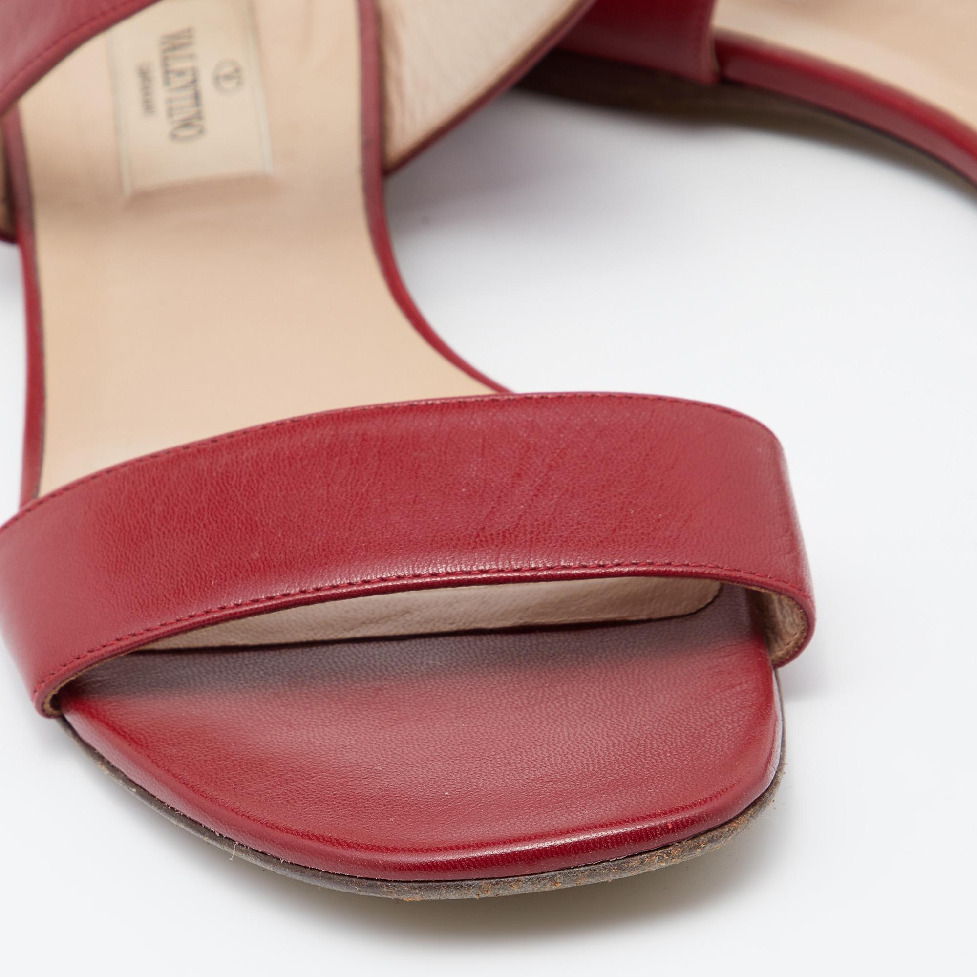 Women's Valentino Red Leather Rockstud Ankle Strap Flat Sandals Size 37