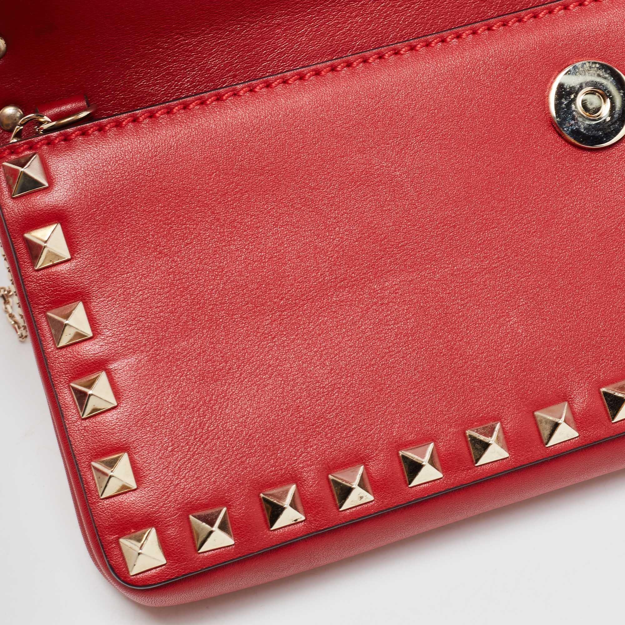 Valentino Red Leather Rockstud Bangle Clutch 8