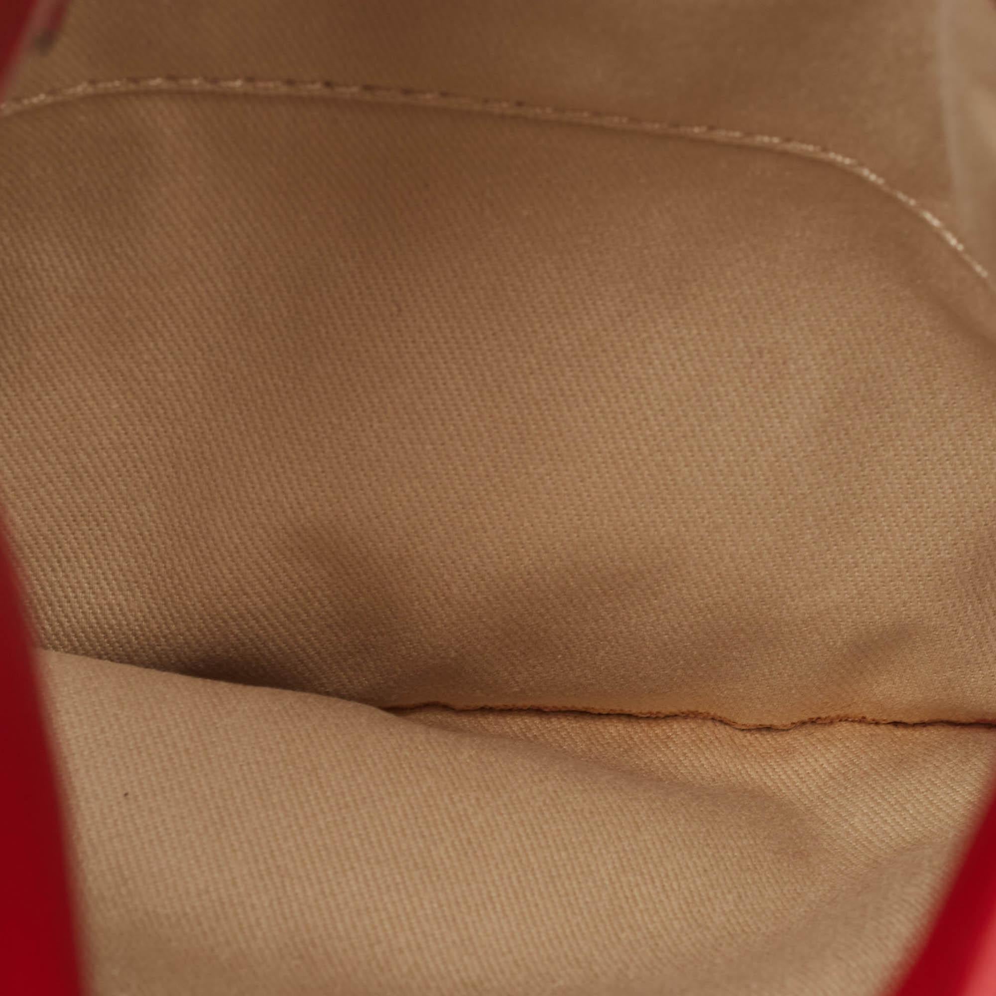 Valentino Red Leather Rockstud Slim Crossbody Bag For Sale 6