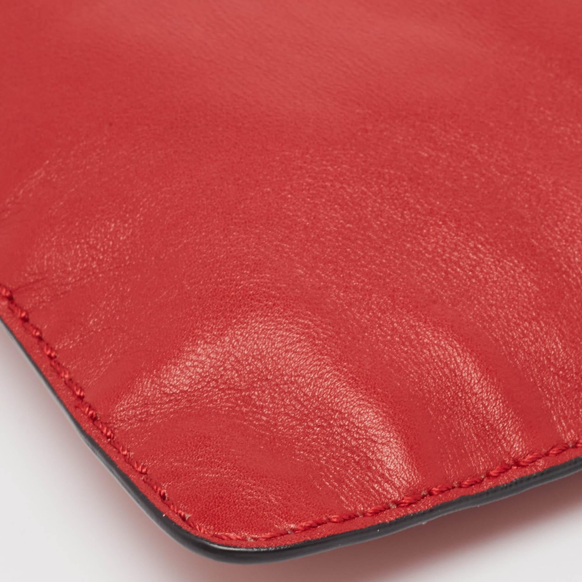Valentino Red Leather Rockstud Slim Crossbody Bag For Sale 8