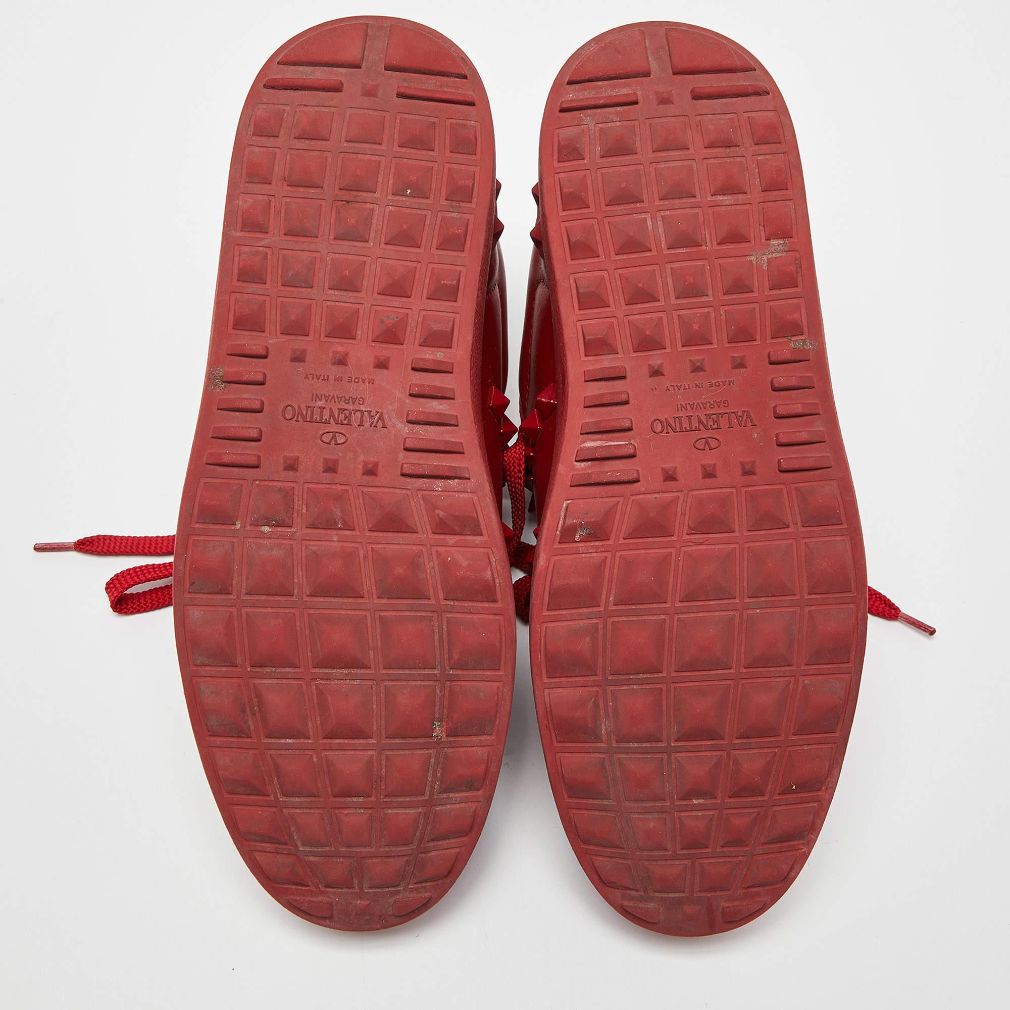 Valentino Rote Leder-Turnschuhe mit Nieten ohne Titel Größe 37 im Angebot 1