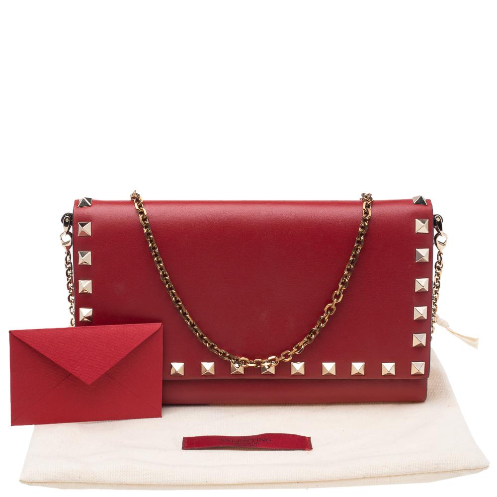 Valentino Red Leather Rockstud Wallet On Chain 2