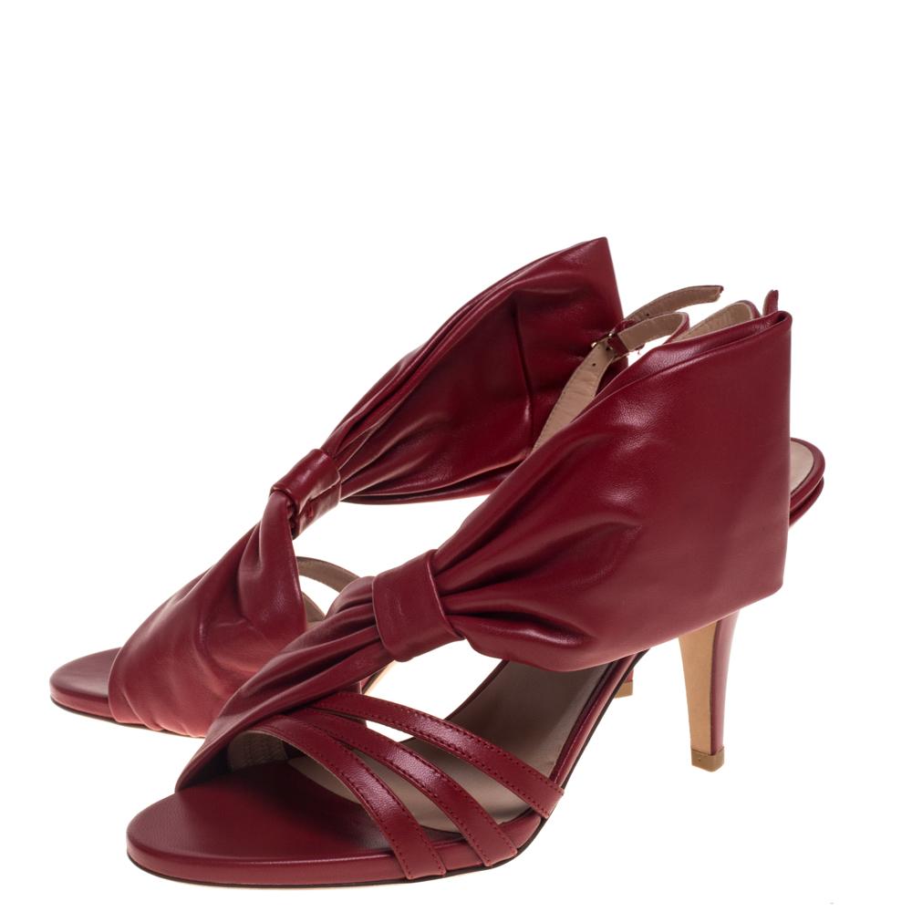 Valentino Red Leather Side Bow Slingback Sandals Size 38.5 In New Condition In Dubai, Al Qouz 2