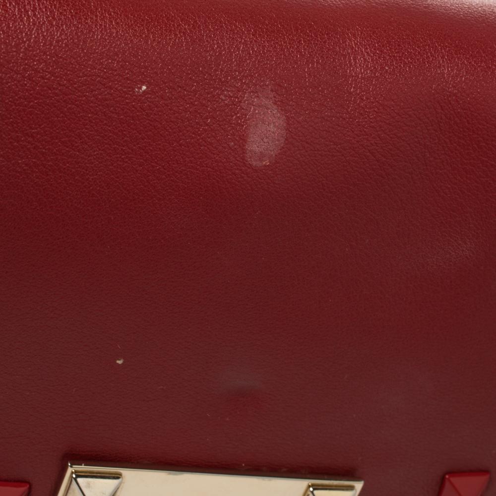 Valentino Red Leather Small Rockstud Crossbody Bag In Good Condition In Dubai, Al Qouz 2