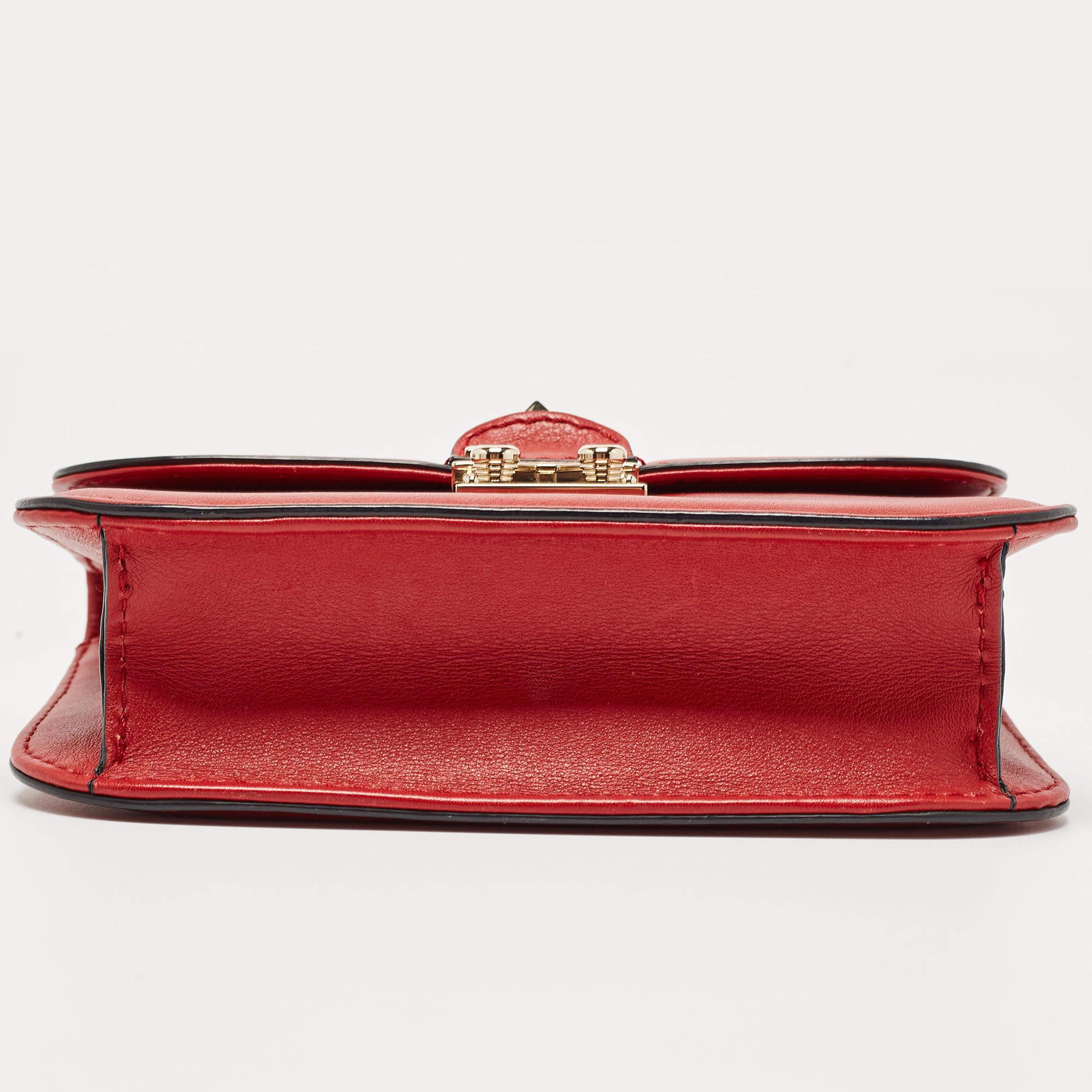 Valentino Red Leather Small Rockstud Glam Lock Flap Bag For Sale 2