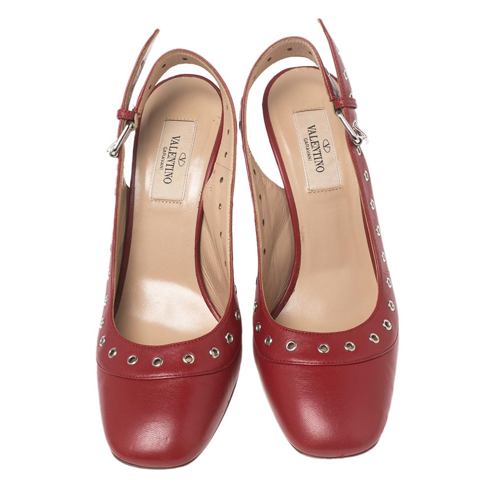 Valentino Red Leather Square Toe Slingback Sandals Size 37 In Good Condition In Dubai, Al Qouz 2