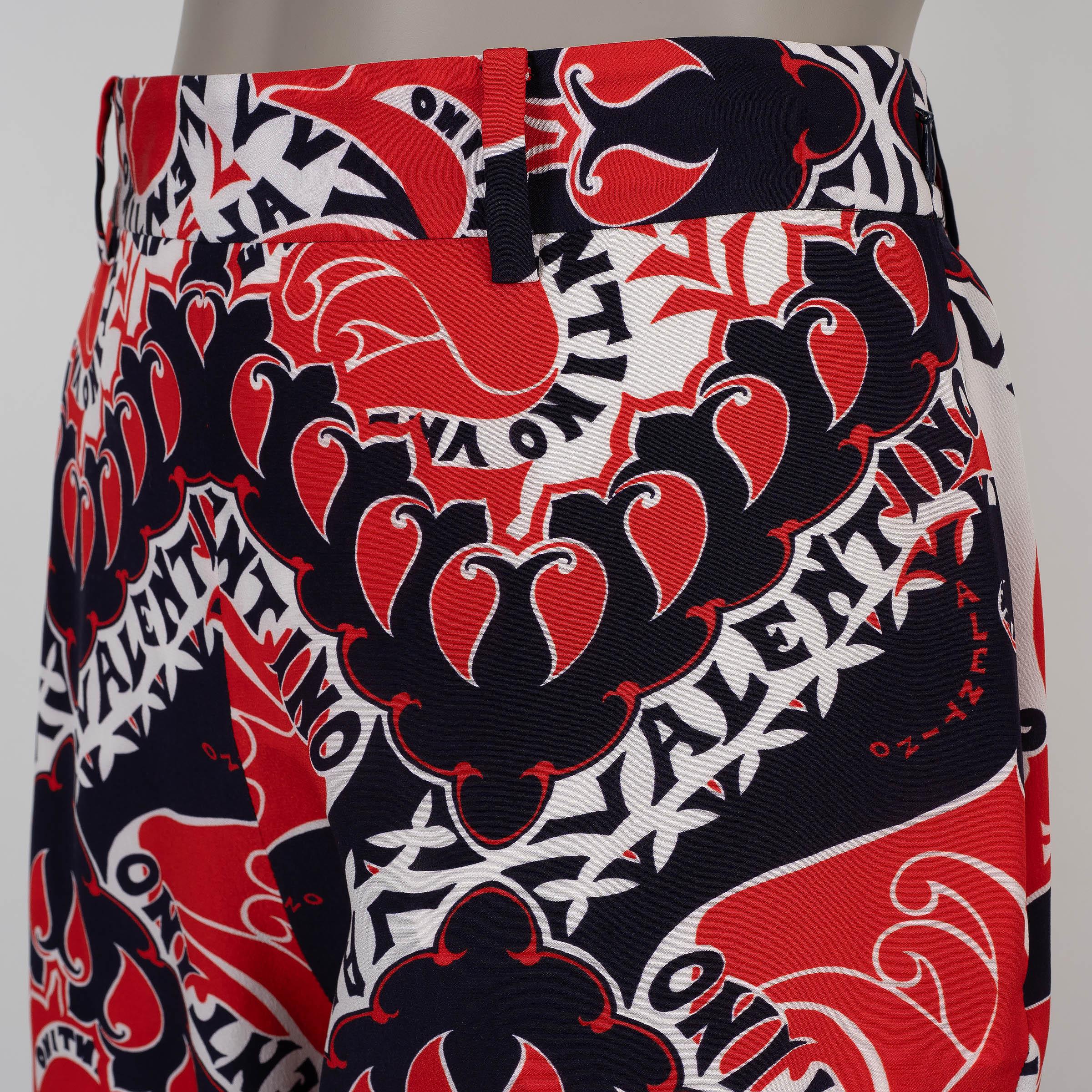 VALENTINO red navy white silk 2022 MANIFESTO STRAIGHT Pants S In Excellent Condition In Zürich, CH