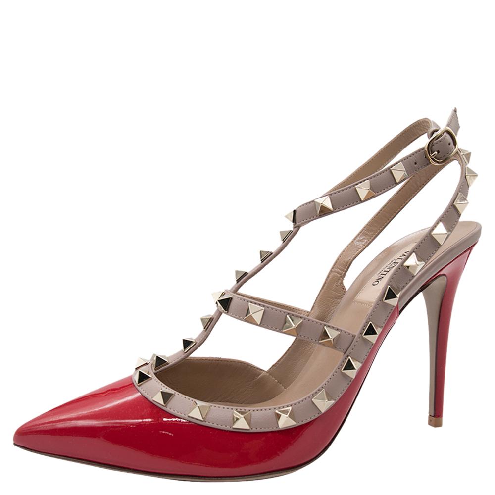 Valentino Red Patent Leather Rockstud Embellished Pointed Toe Sandals Size 38 In New Condition In Dubai, Al Qouz 2