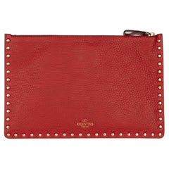 Valentino - Pochette en cuir rouge Rockstud