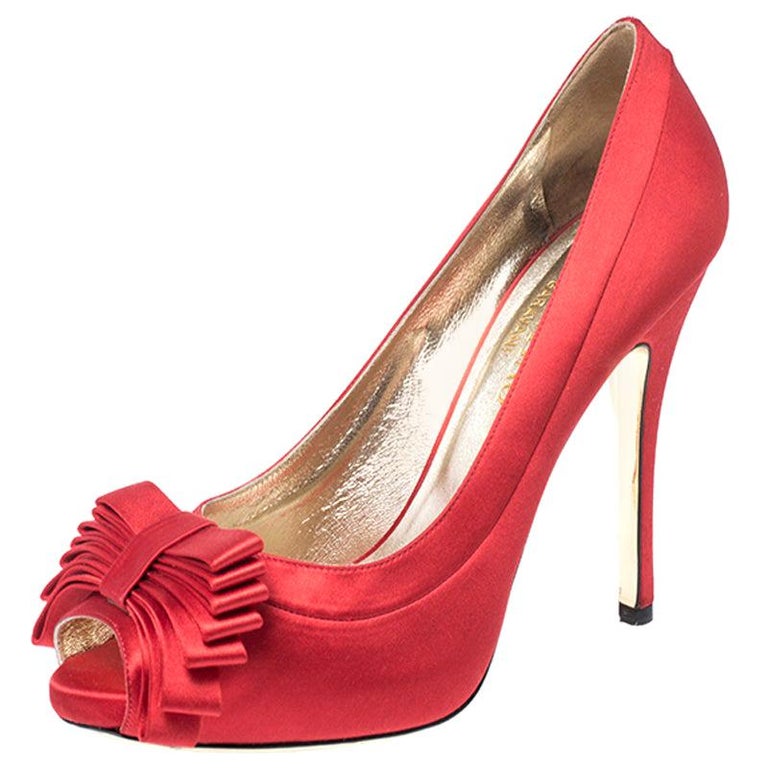 Valentino Red Satin Bow Detail Peep Toe Platform Pumps Size 40 For Sale ...