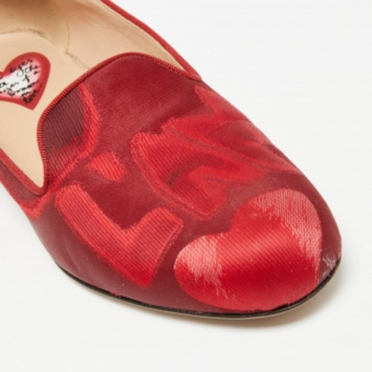 Valentino Red Satin Embroidered Smoking Slippers Size 40 For Sale 1
