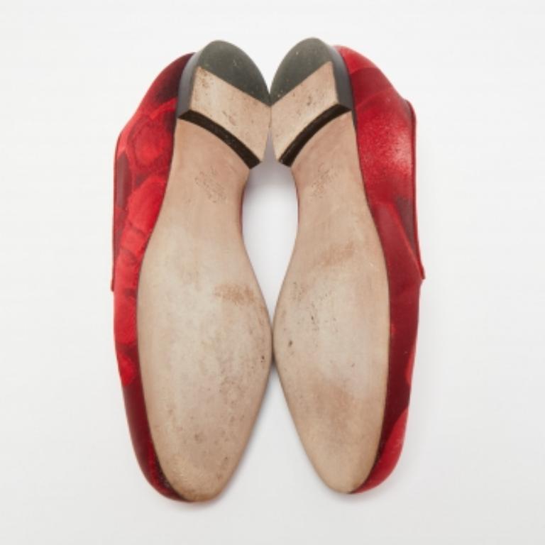 Valentino Red Satin Embroidered Smoking Slippers Size 40 For Sale 4