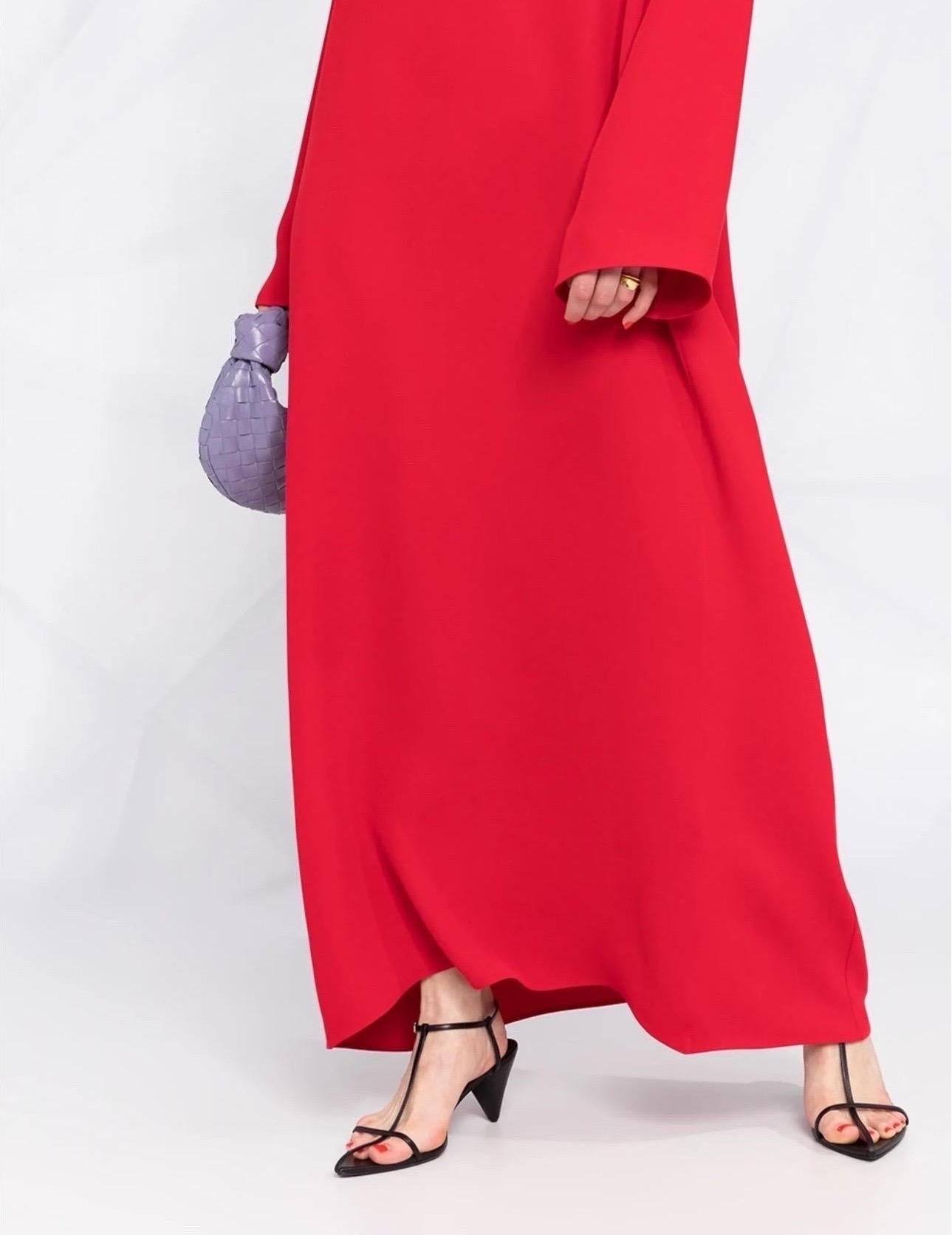 Valentino Rosso Seta Sera Kaftano Tunica Maxi Abito 42 In condizioni buone in vendita a Switzerland, CH