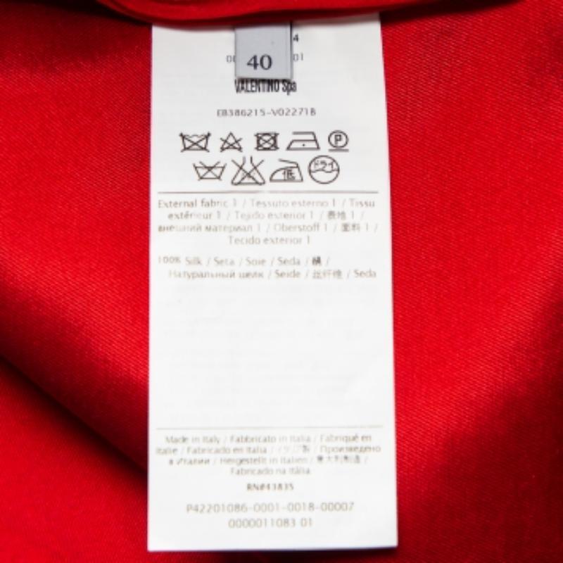 Valentino Red Silk & Lace Paneled Oversized Top S In Good Condition For Sale In Dubai, Al Qouz 2